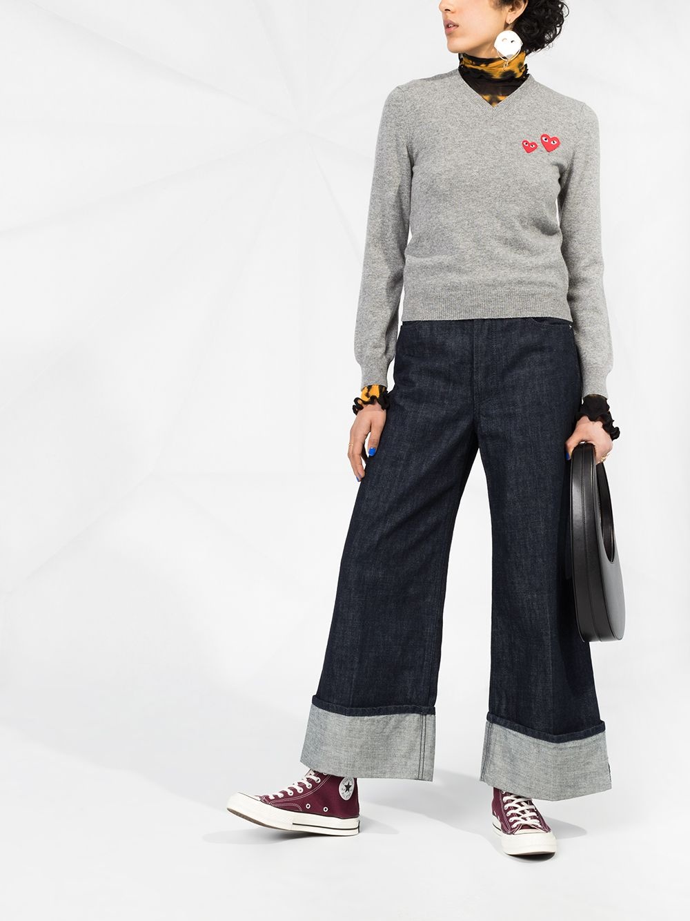long sleeve V-neck sweater - 2