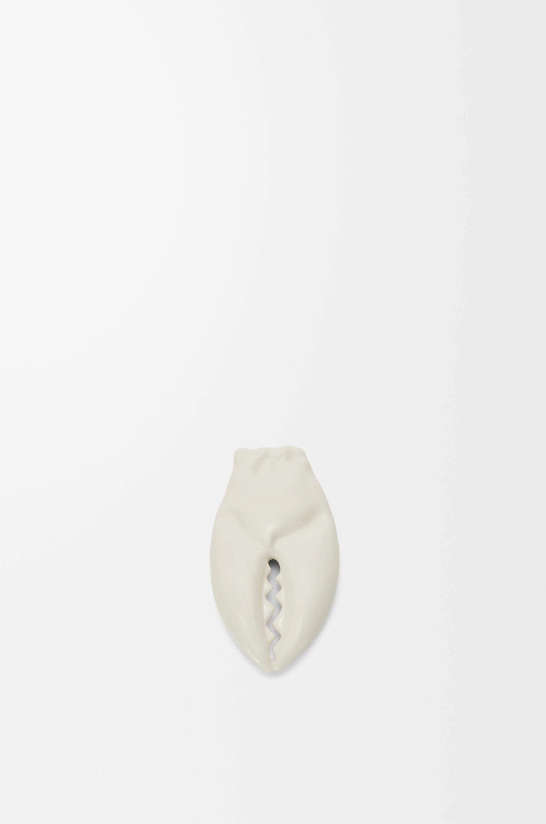 Small Claw brooch in ceramic - 1