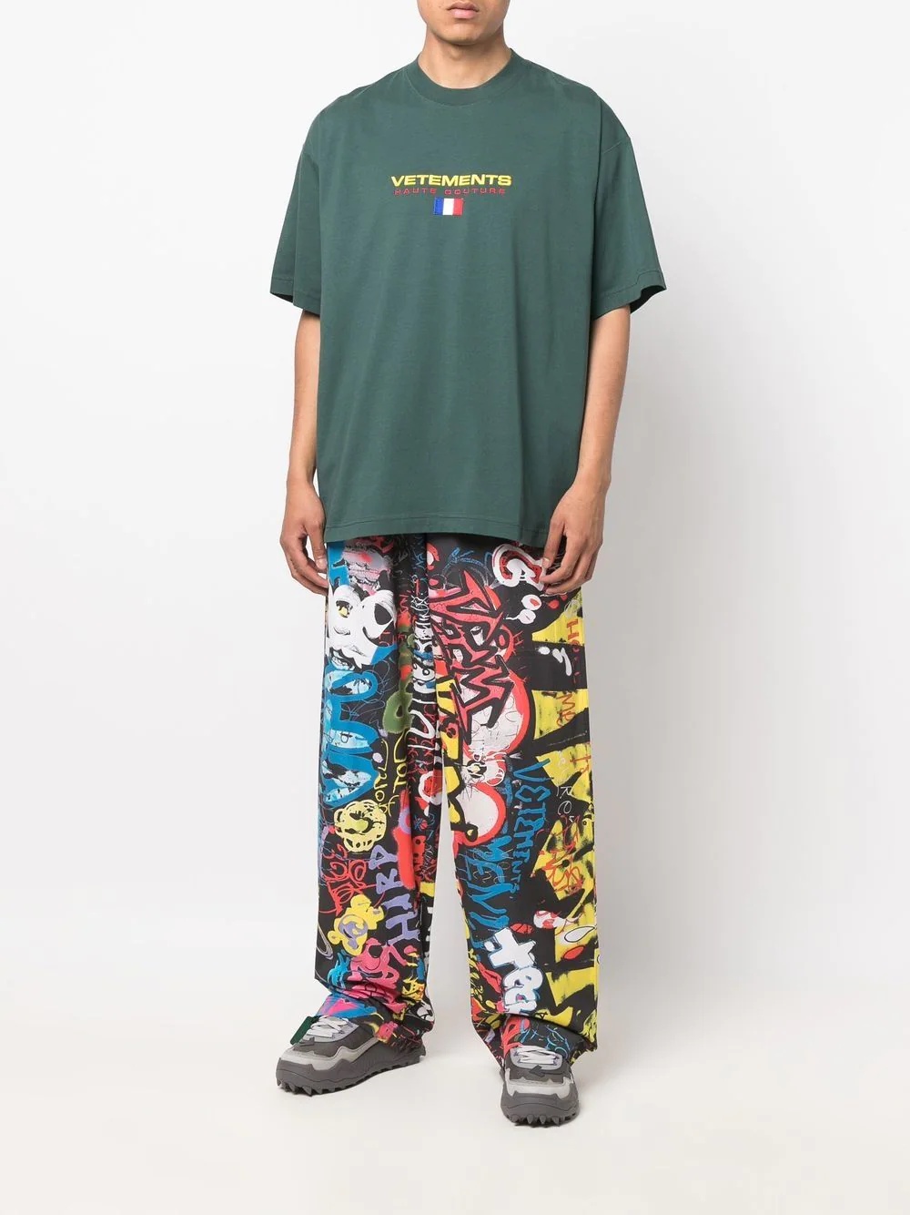 graffiti-print trousers - 2