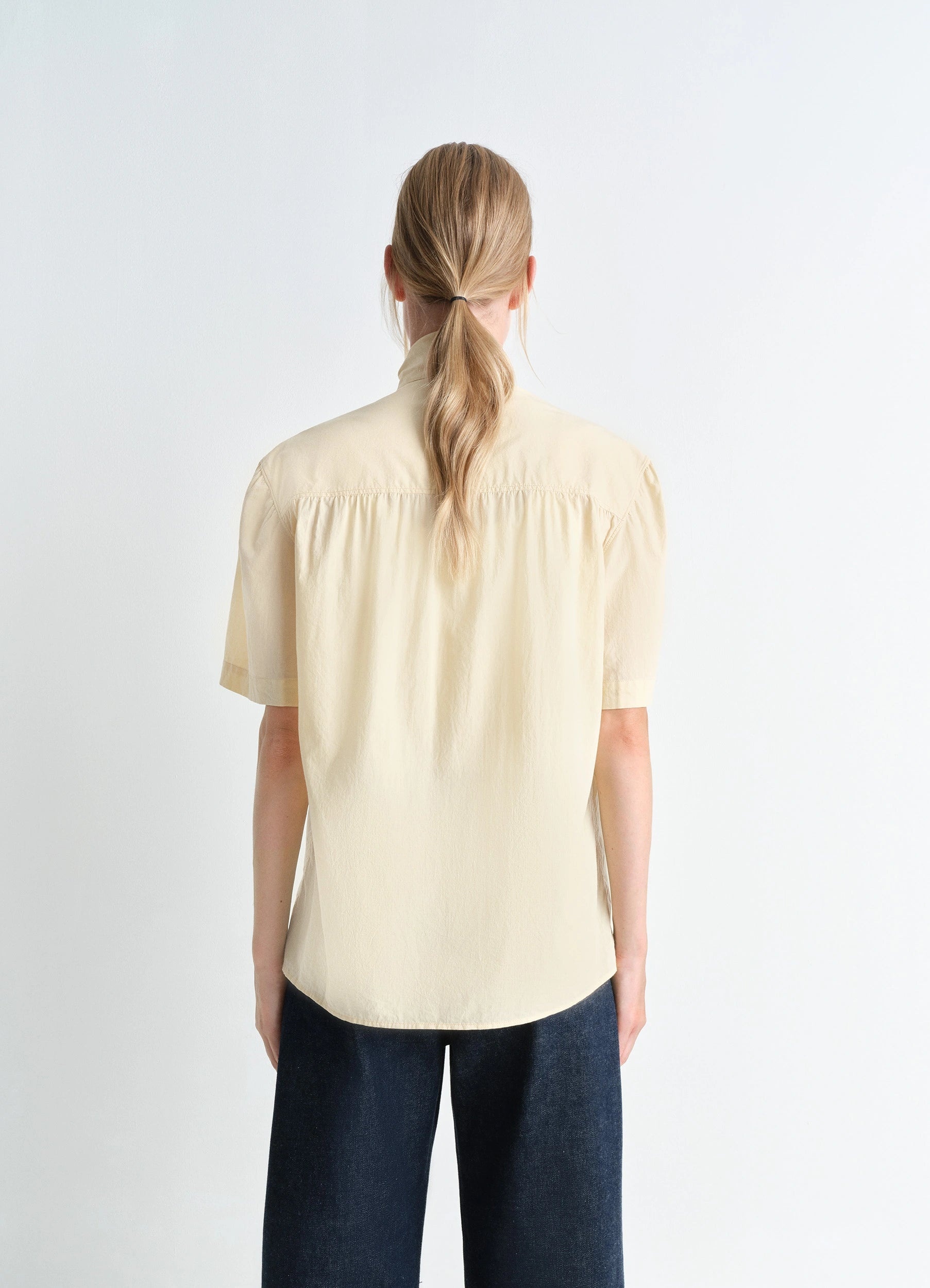 【関税込み】LEMAIRE ピンク Foulard 半袖Tシャツ Dusty Rose Short Sleeve Shirt With Foulard | LEMAIRE