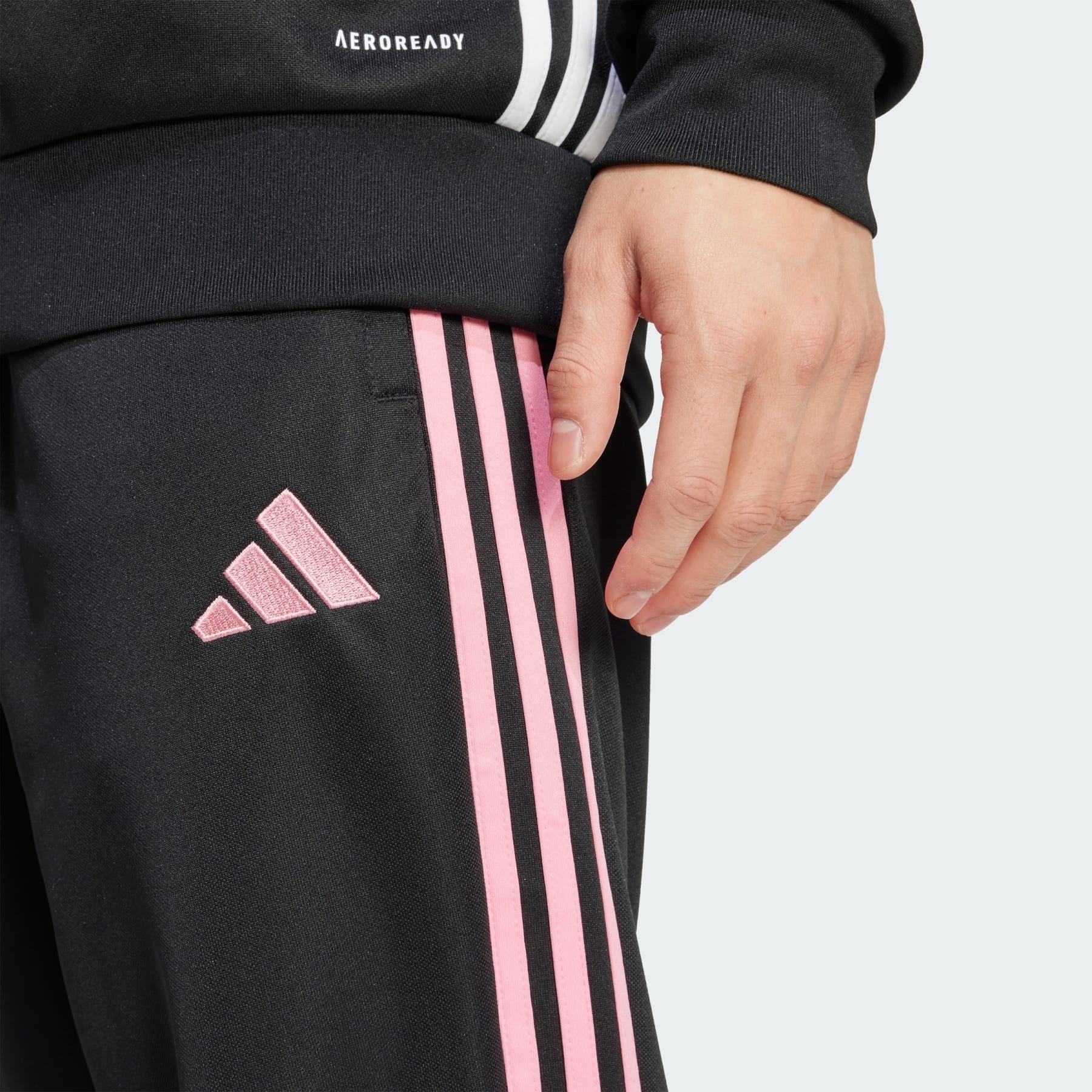 Tiro 25 Essentials Training Pants - 6