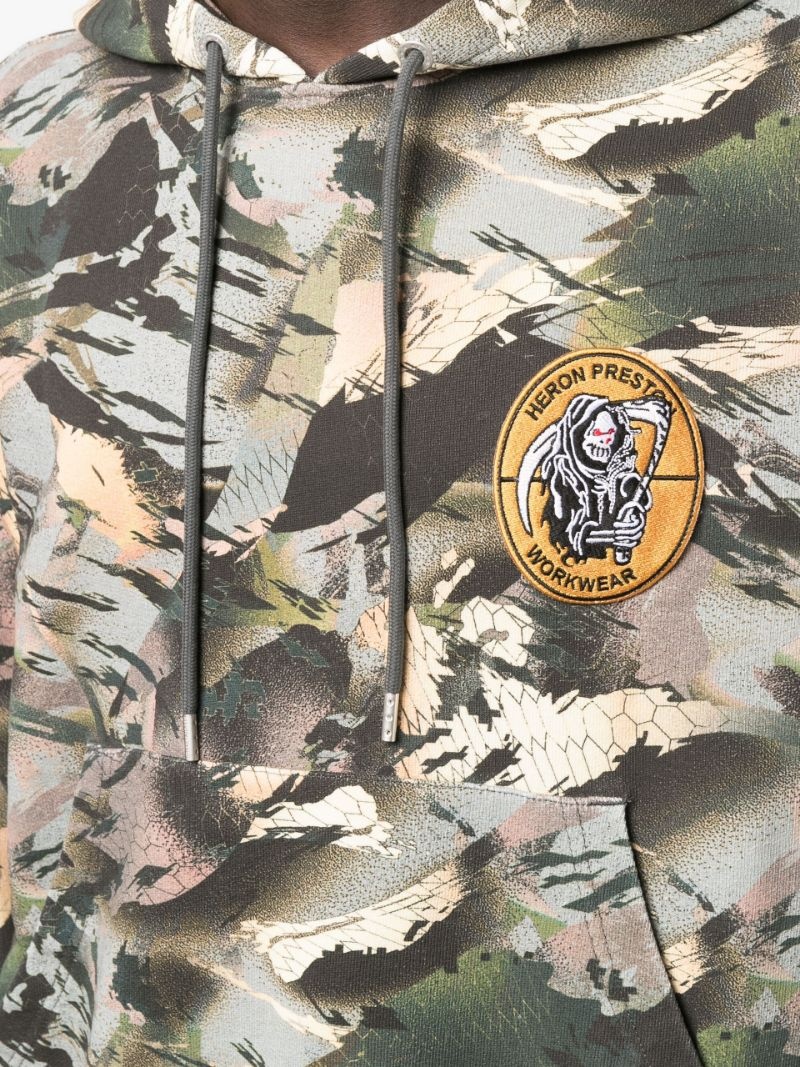 camouflage-print logo-patch hoodie - 5