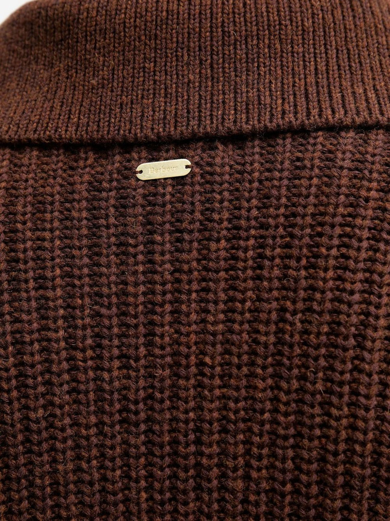 collared V-neck knitwear 5