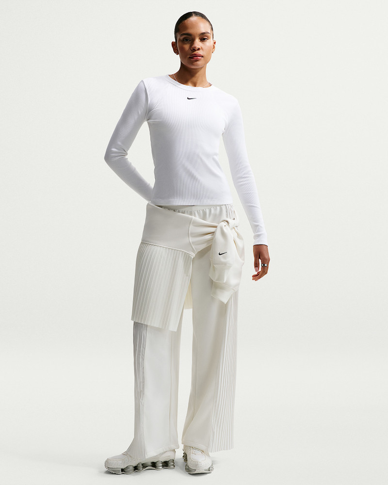 Nike Sportswear Women's Tight Long-Sleeve Ribbed T-Shirt 4