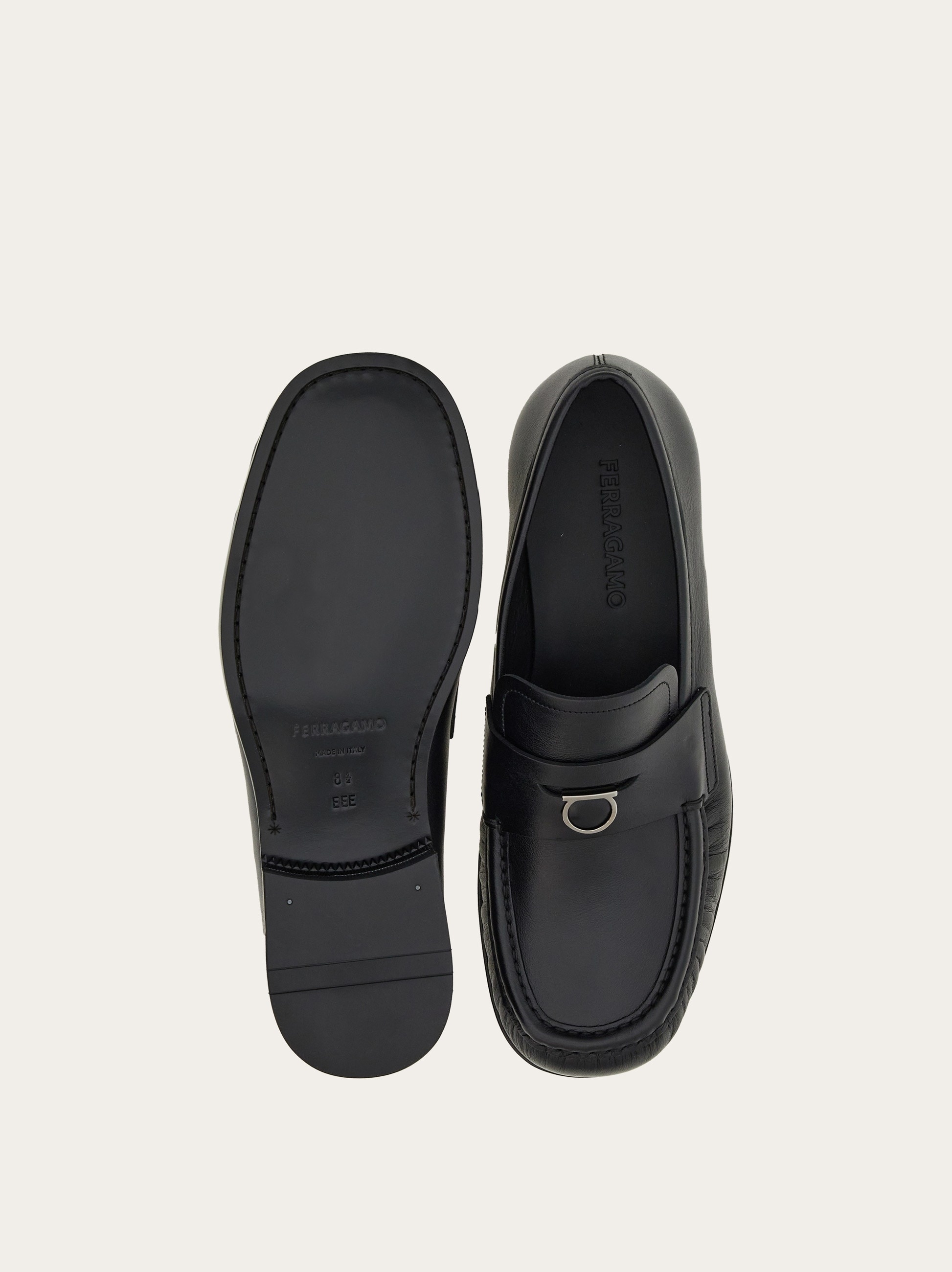 Penny loafer with Gancini ornament - 4