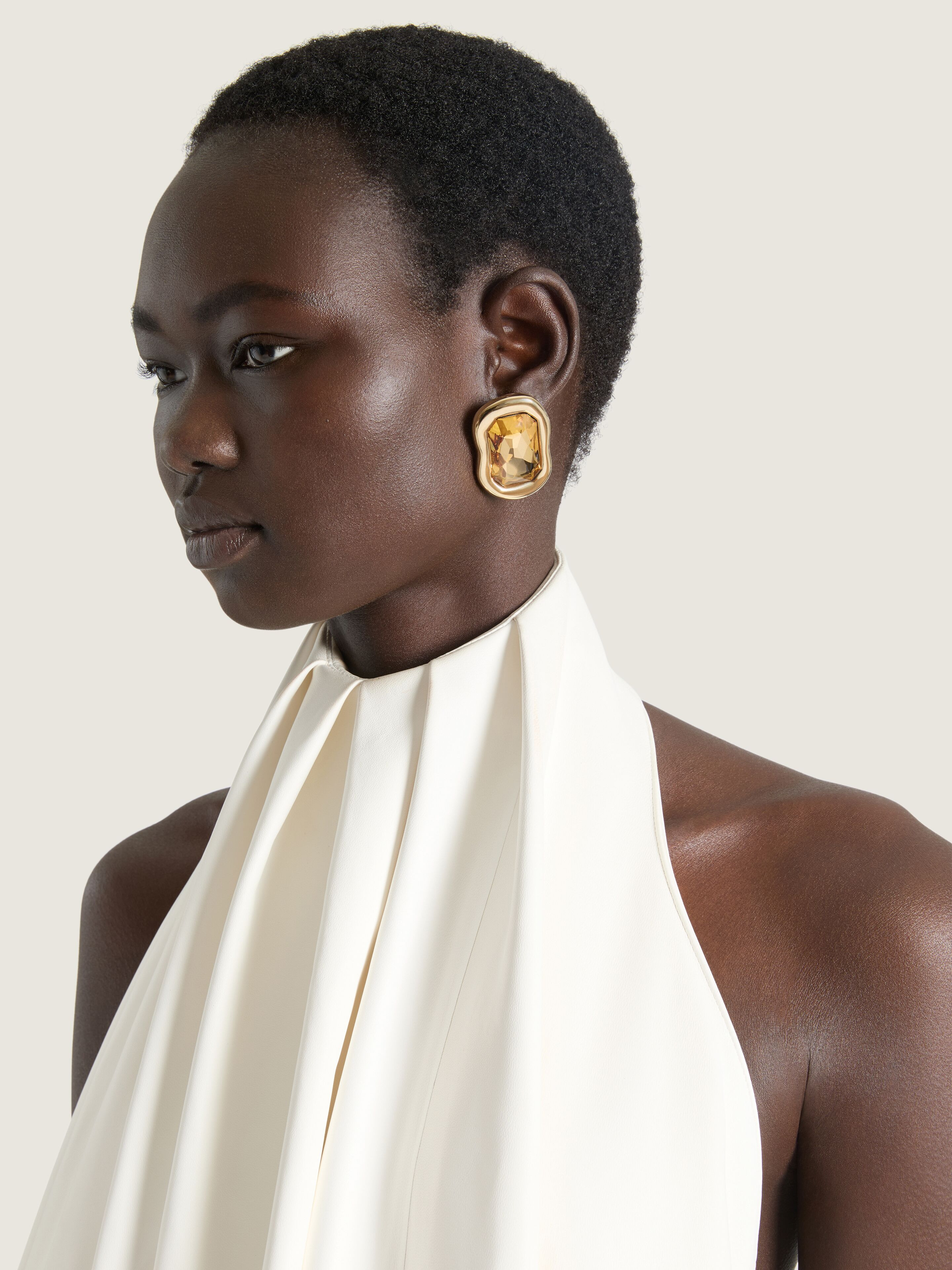 SCULPTURAL CRYSTAL EARRINGS IN METAL AND CRYSTALS - 2