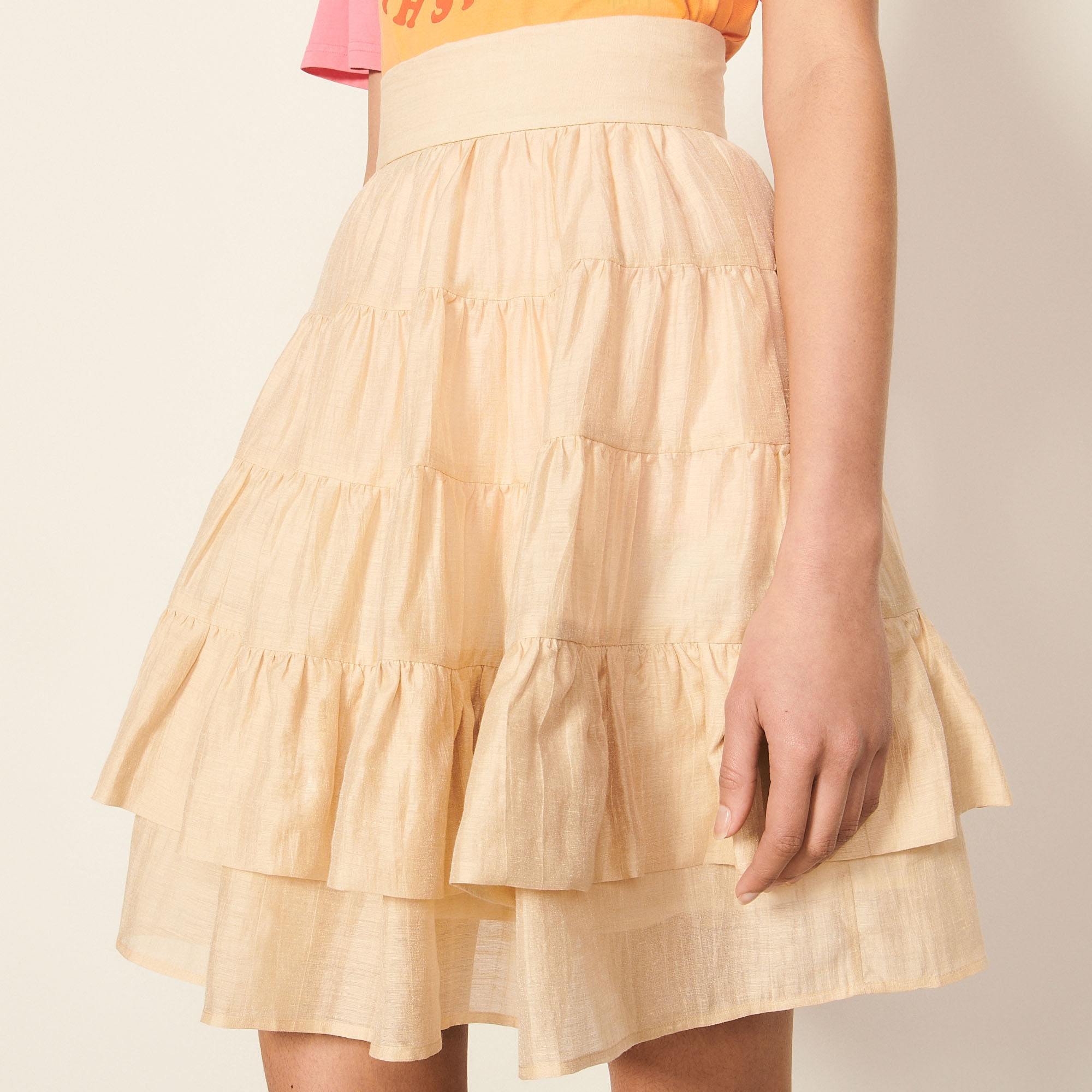 Short skirt with ruffles - 5