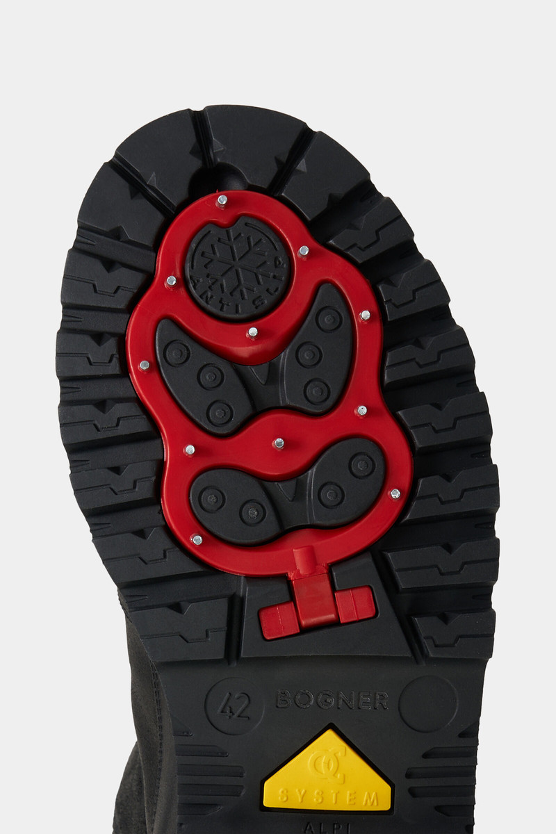 Mid Boots Helsinki with spikes in Black 7
