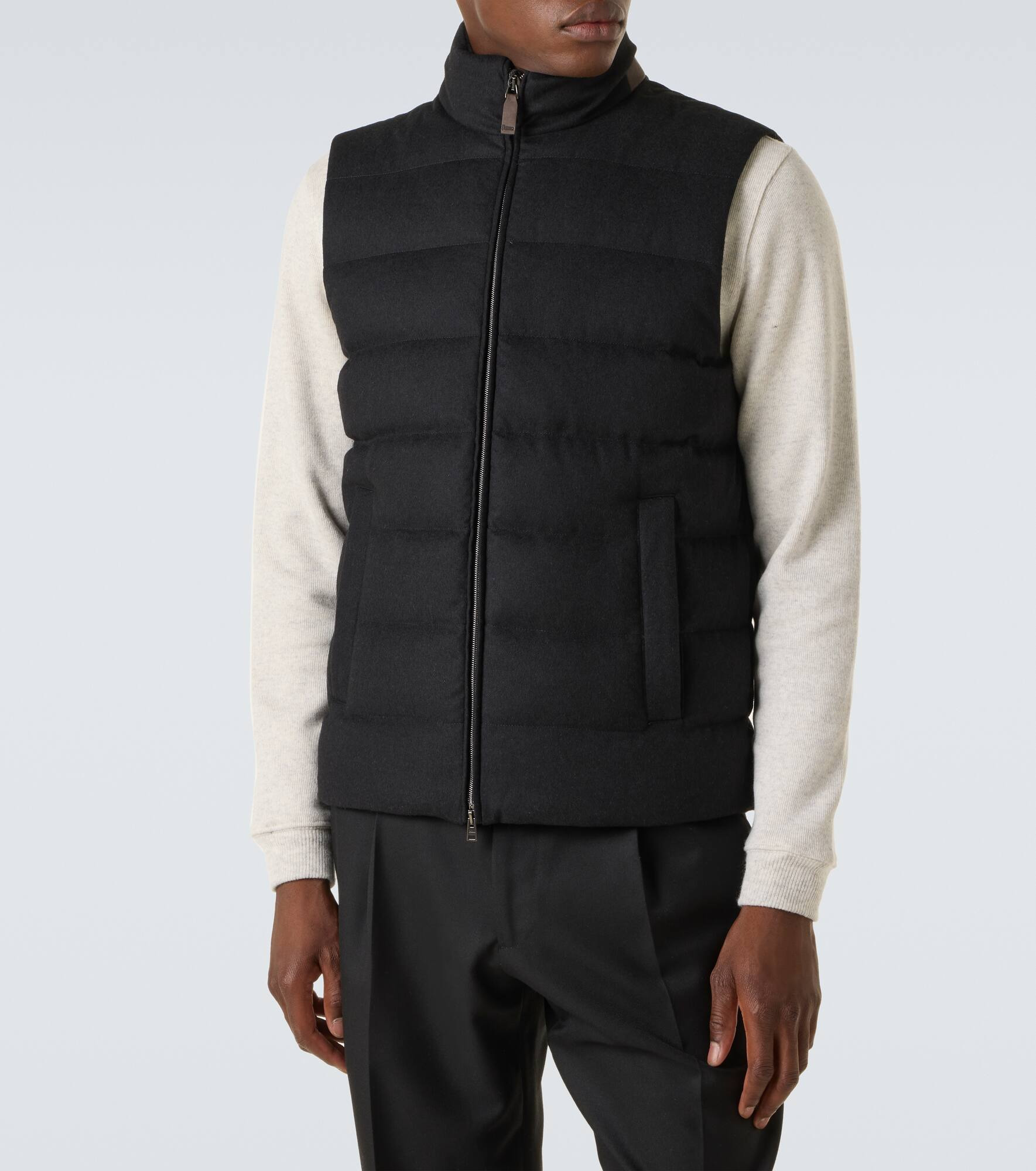 Down-paneled silk and cashmere vest - 3