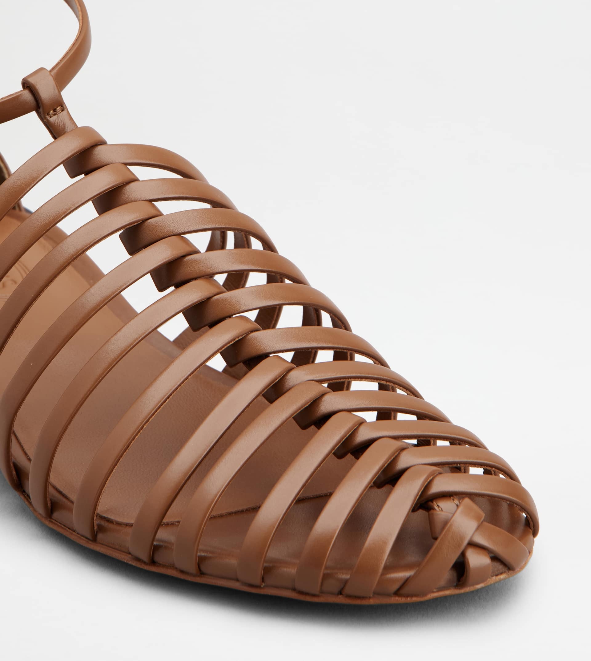SANDALS IN LEATHER - BROWN - 5
