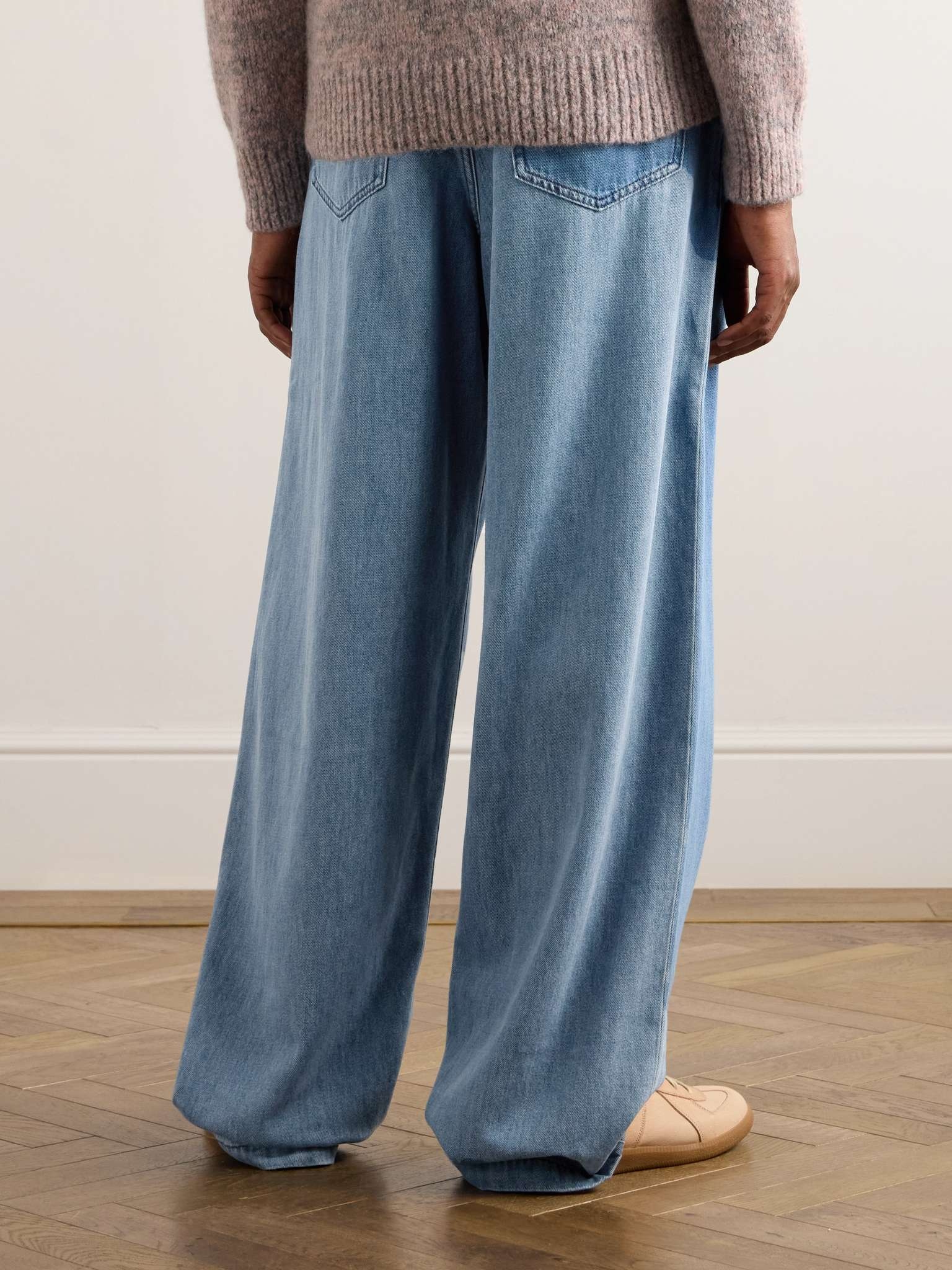 Wide-Leg Pleated Denim Jeans - 4