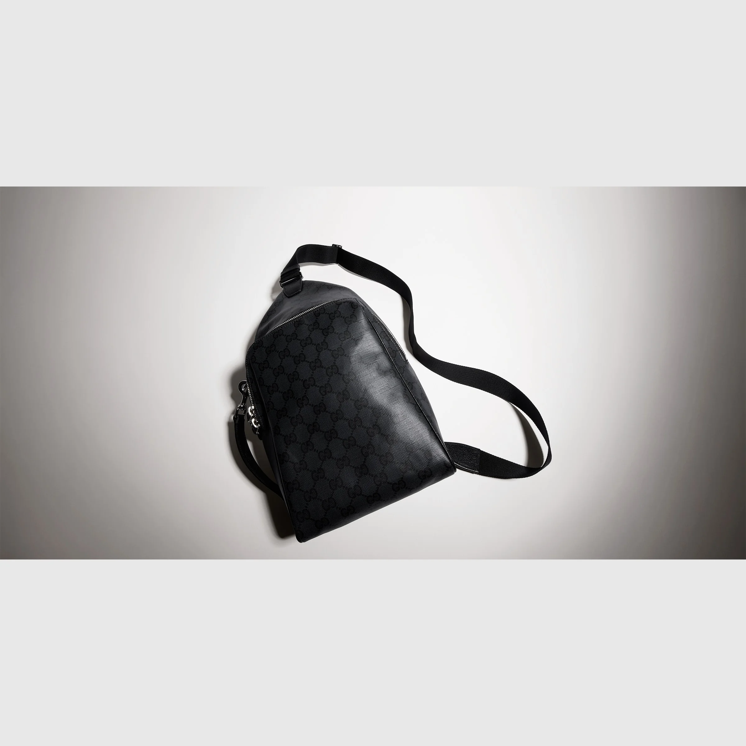 Gucci Essence Classic medium sling bag - 1