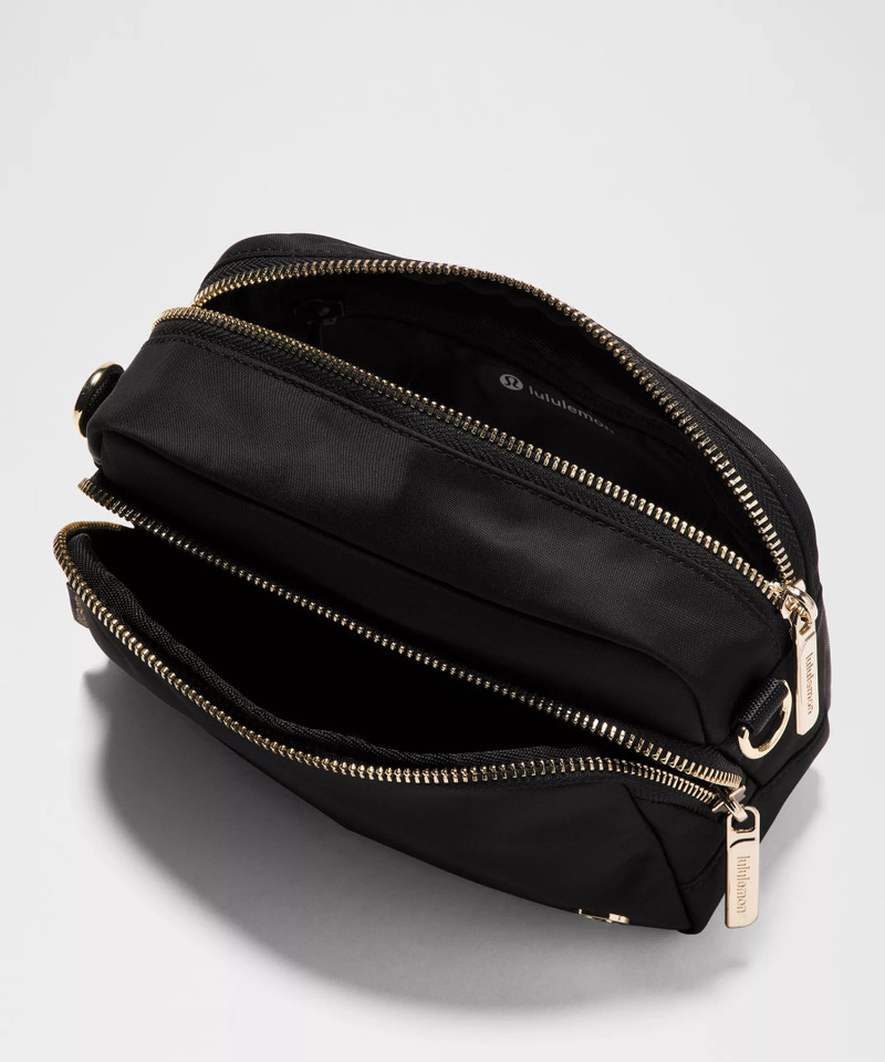 Everywhere Crossbody Bag 2L *Metal Hardware 4
