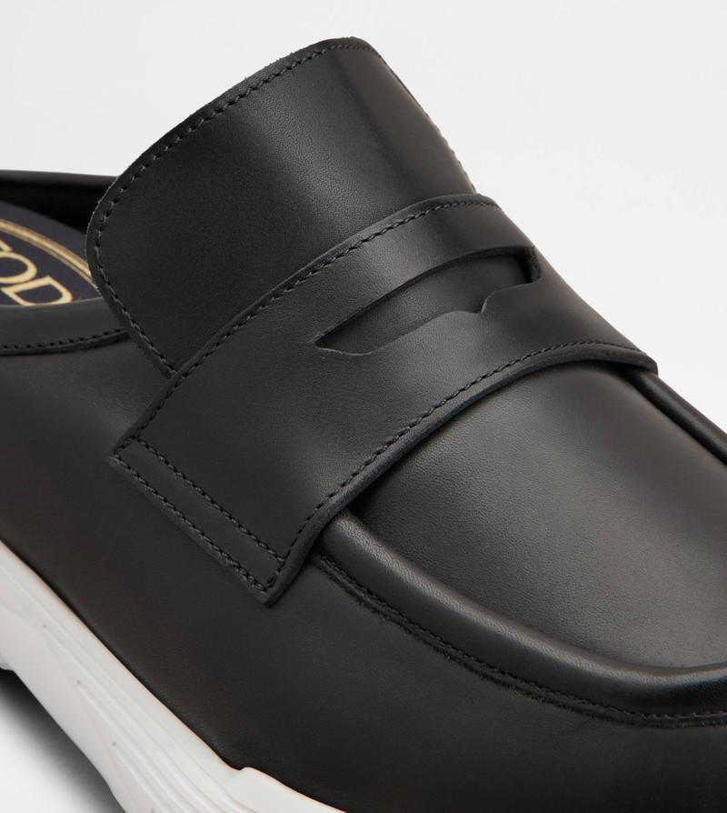 SPORTY MULES IN LEATHER - BLACK 5