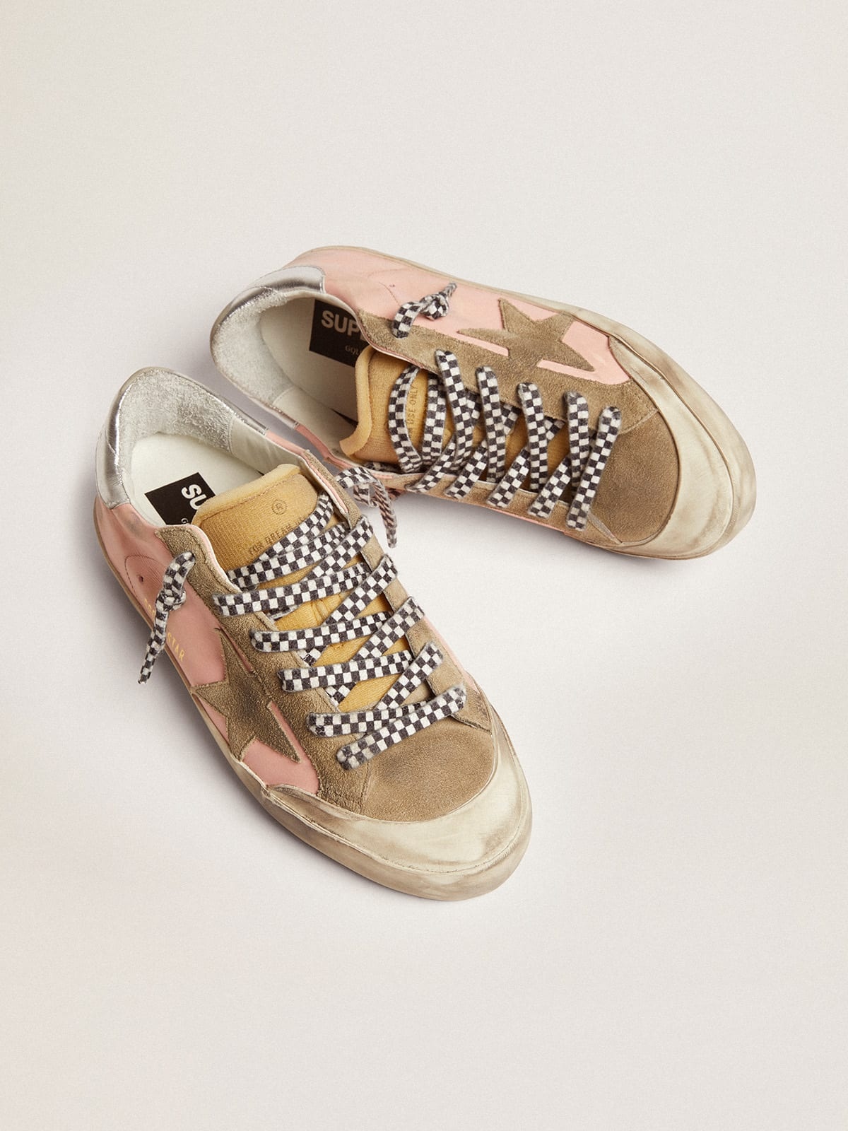 Golden Goose Super-Star sneakers in baby-pink leather with silver laminated  leather heel tab | REVERSIBLE