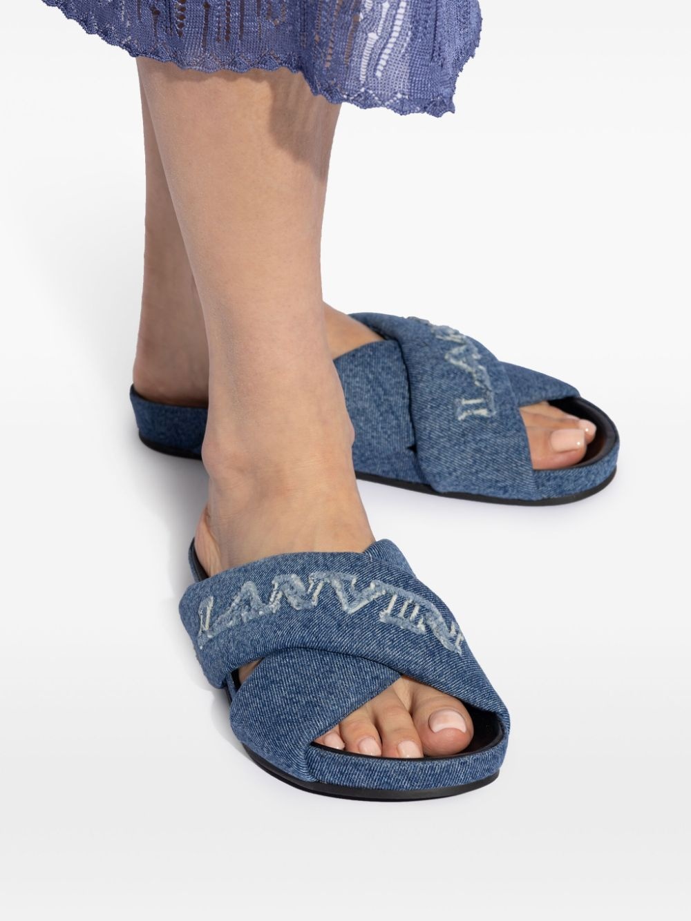 logo-embroidered crossover denim slides - 5