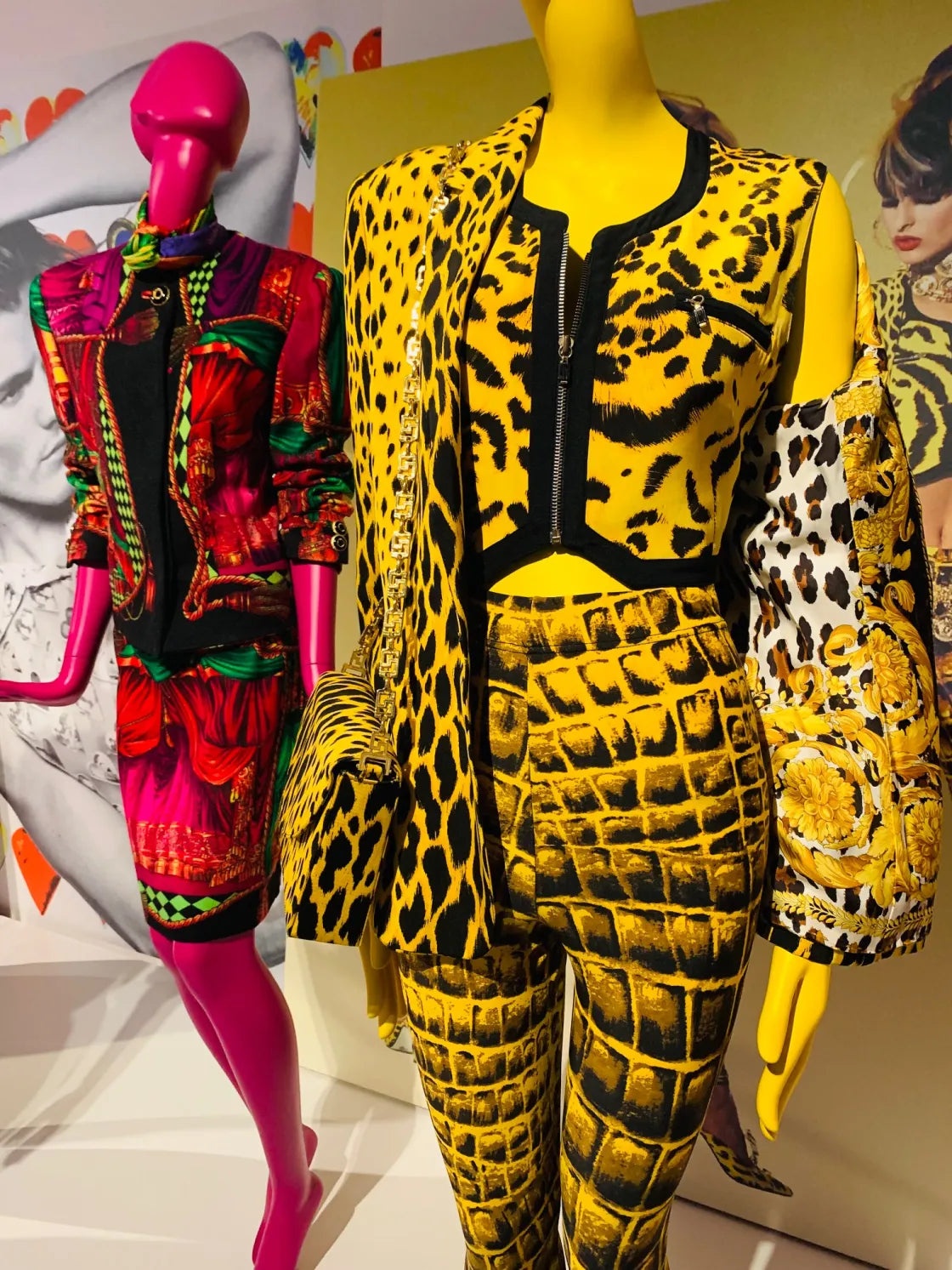 MONUMENTAL Gianni Versace Spring 1992 ANIMALIER Runway Leopard Print Silk Blazer Skirt Set 42 - 33