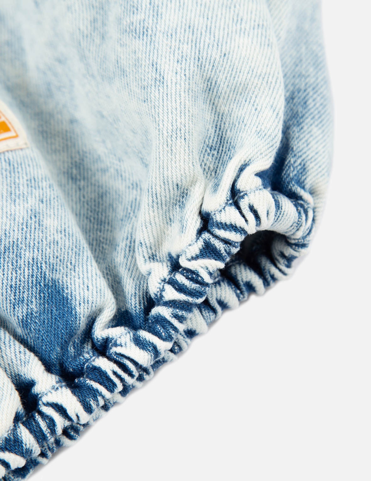 PUFF-SLEEVES CROPPED DENIM BLOUSE - 12