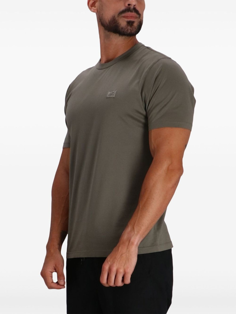 Logo patch t-shirt 3