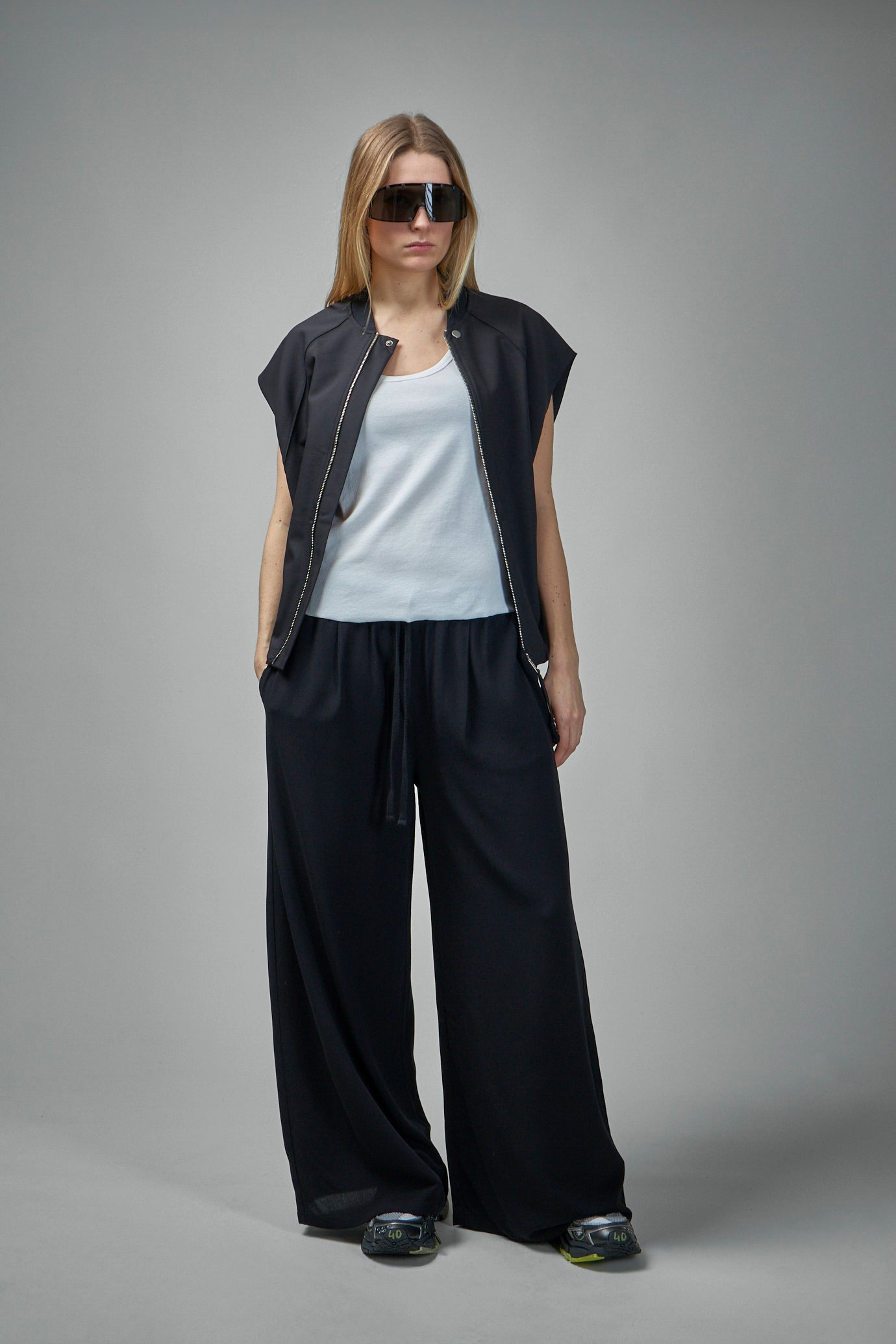 W TS 562 - 2