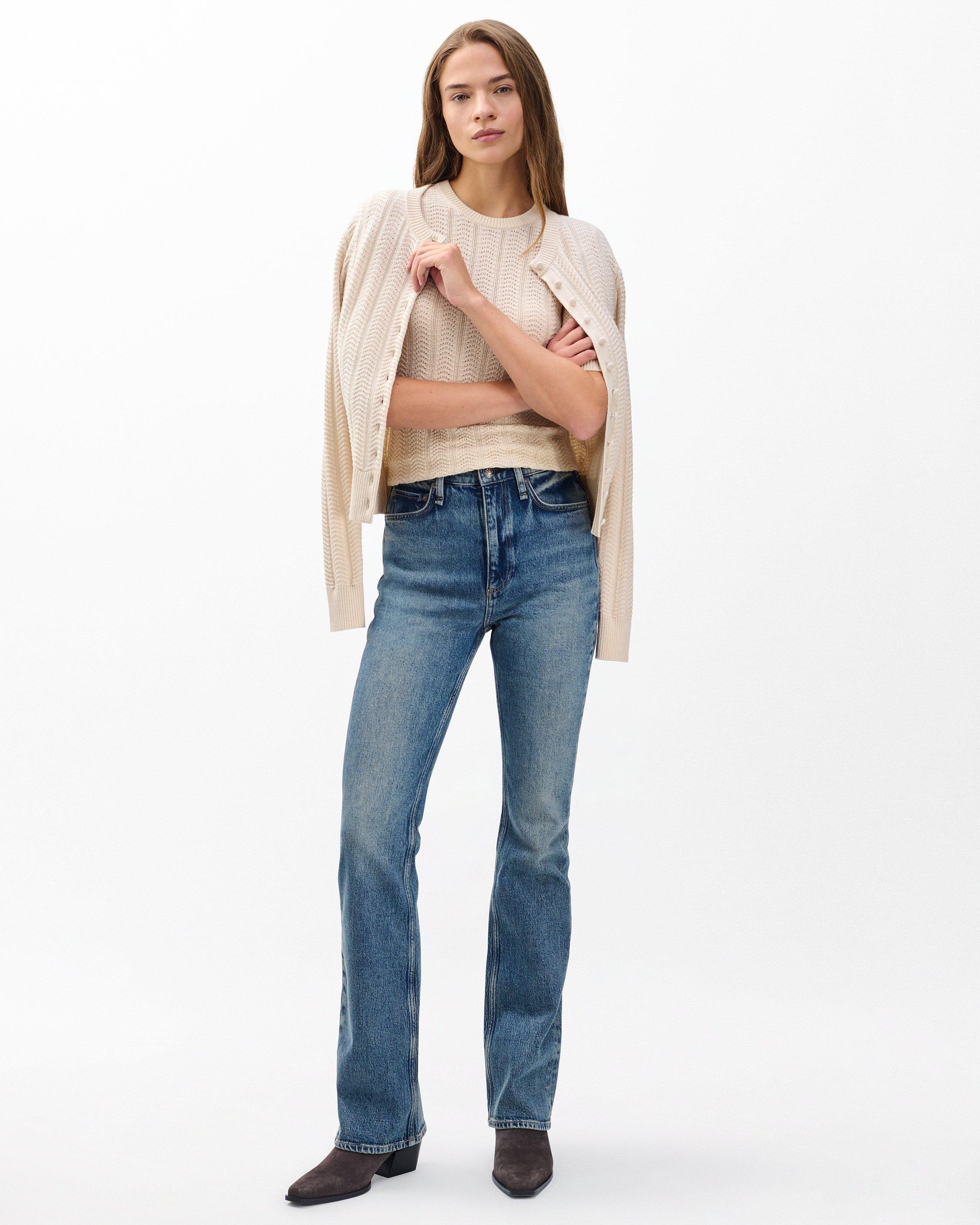 Peyton Bootcut Jeans
Vintage Stretch in Rhinebeck - 2