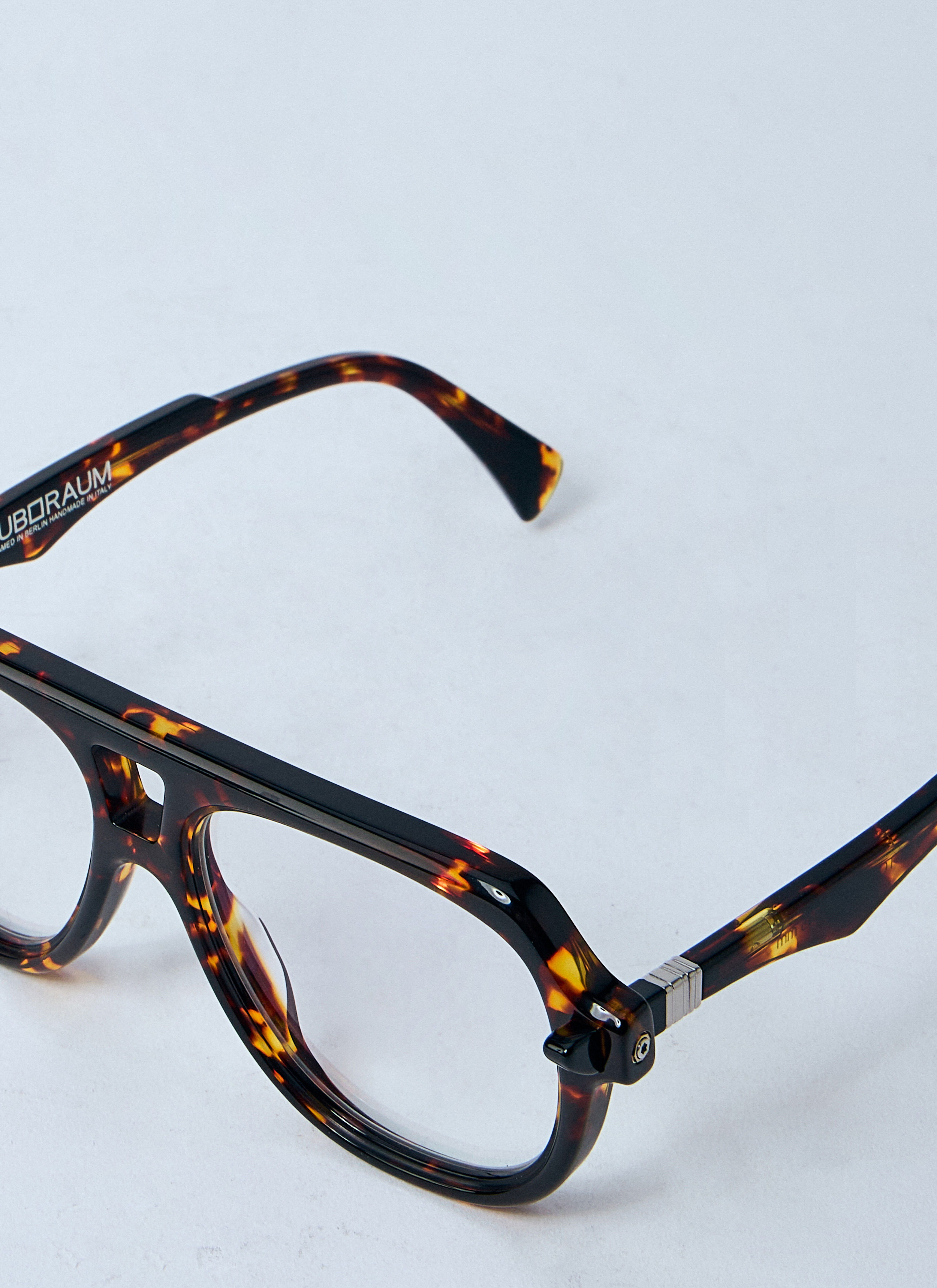 Q4 55-16 Glasses - 4