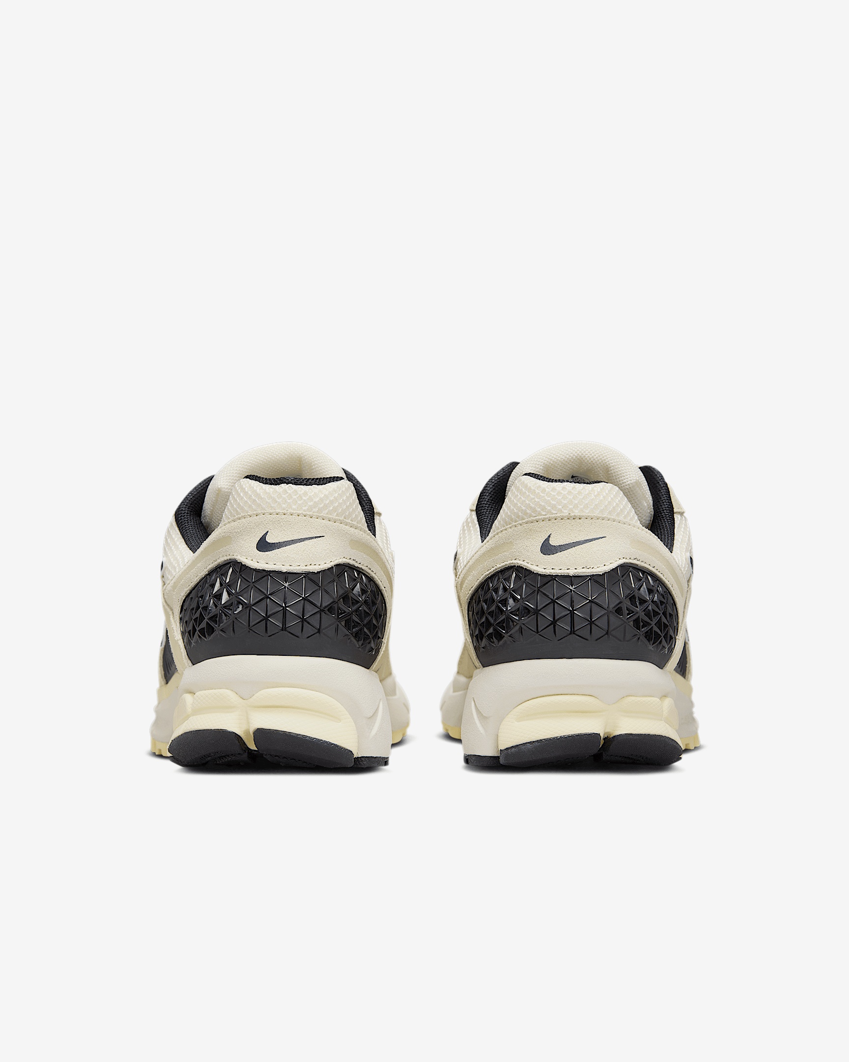 Nike Zoom Vomero 5 Men's Shoes - 6