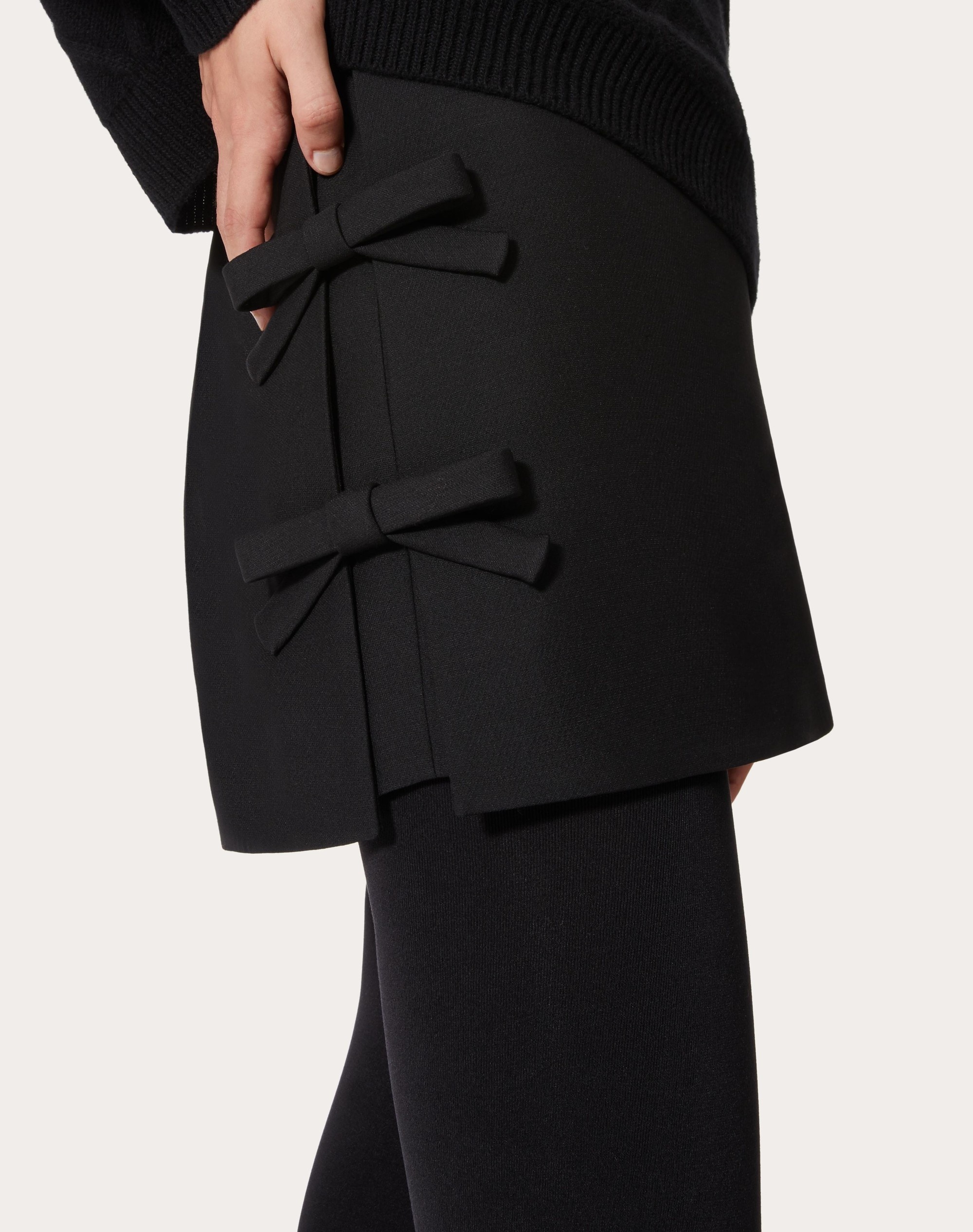 CREPE COUTURE SKORT WITH BOW DETAILS - 5