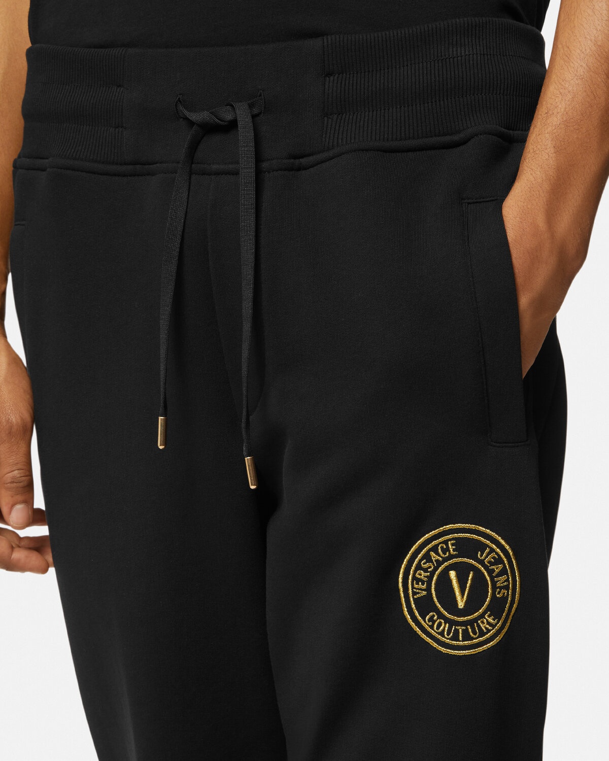 V-Emblem Sweatpants - 3