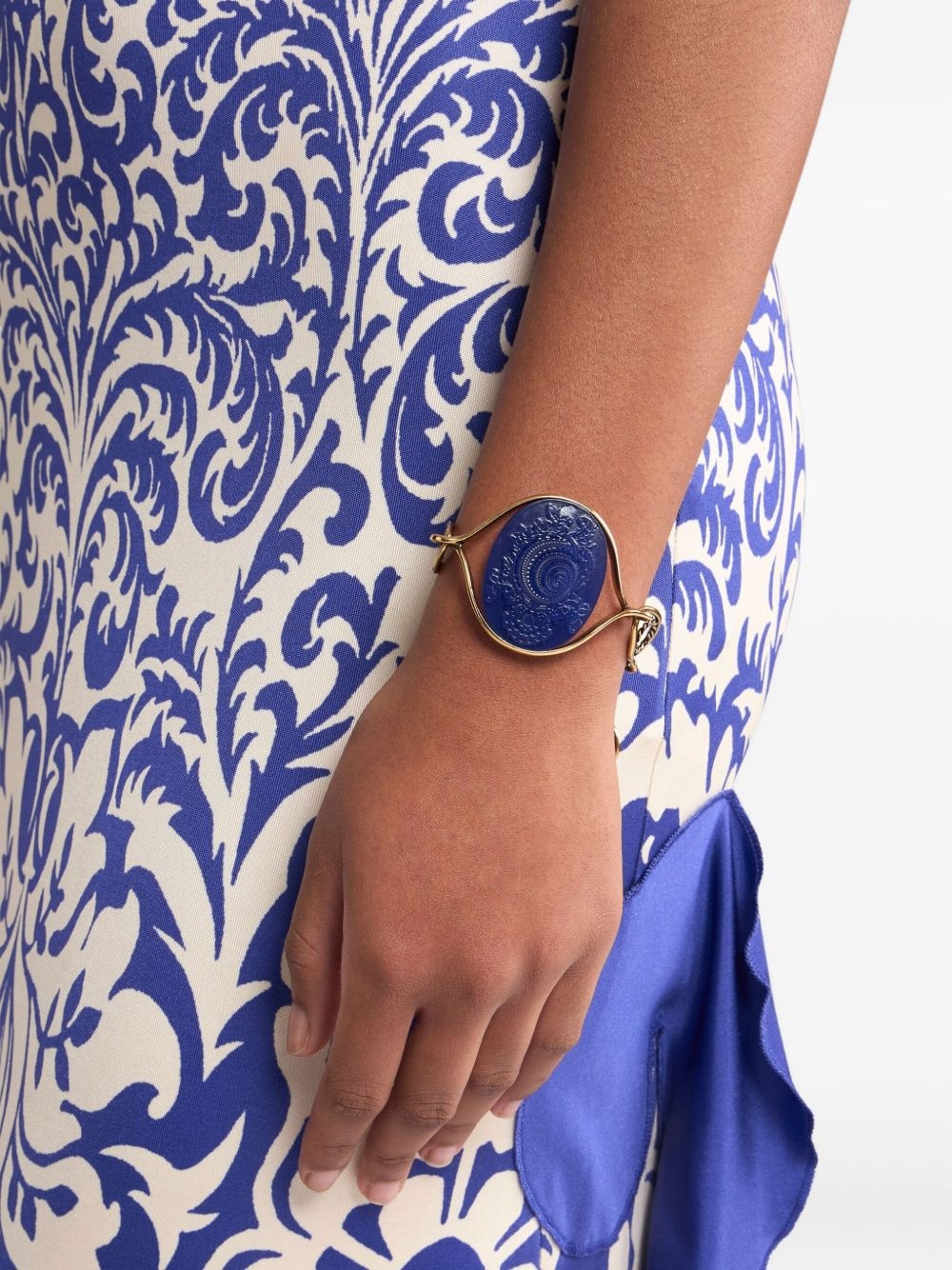 cameo shell bracelet - 2