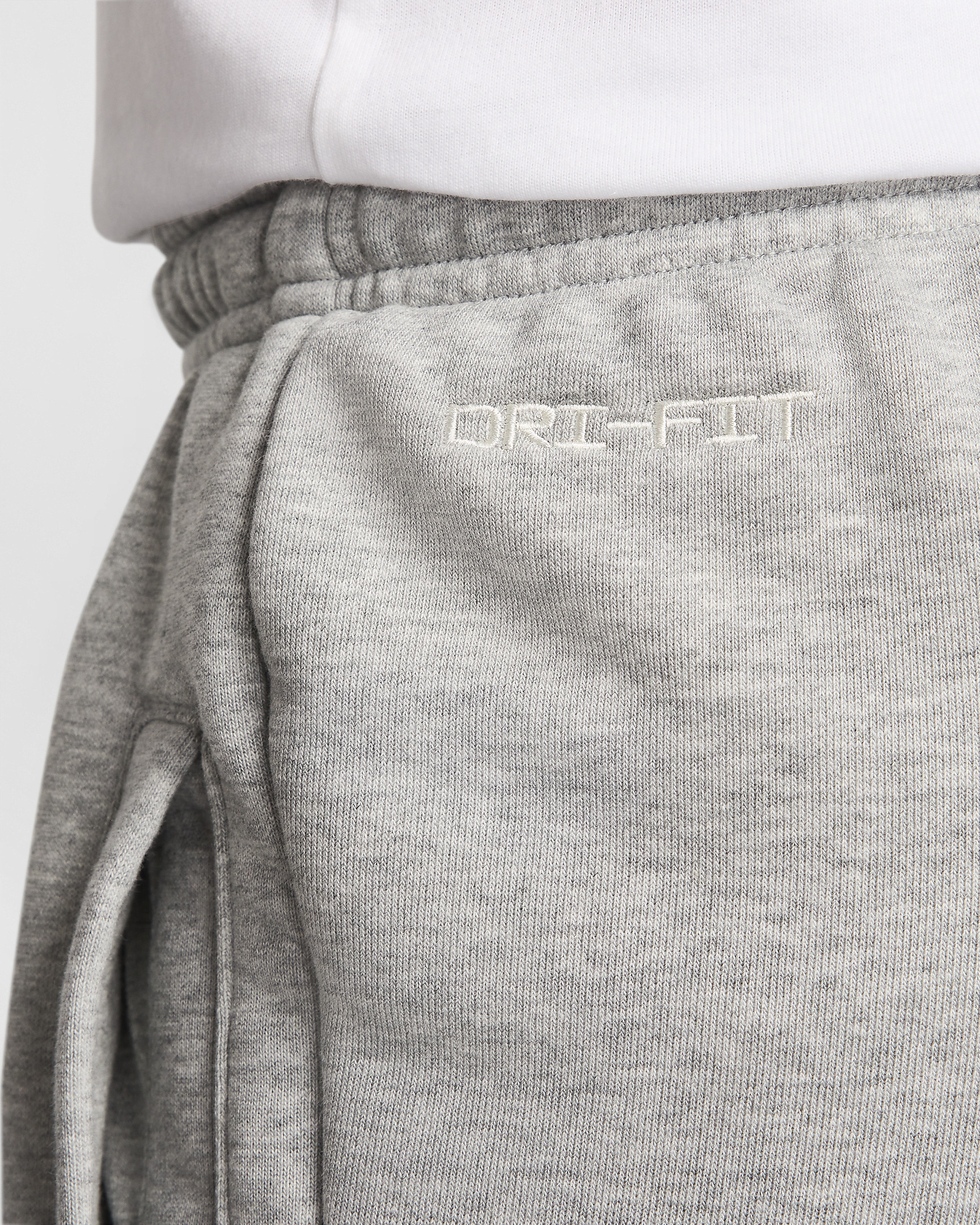 Nike Standard Issue Men's Dri-FIT Basketball Pants - 6