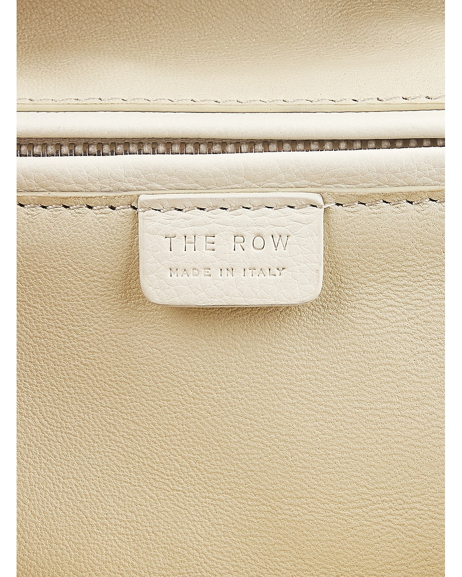 Clovis Toiletry Pouch - 5