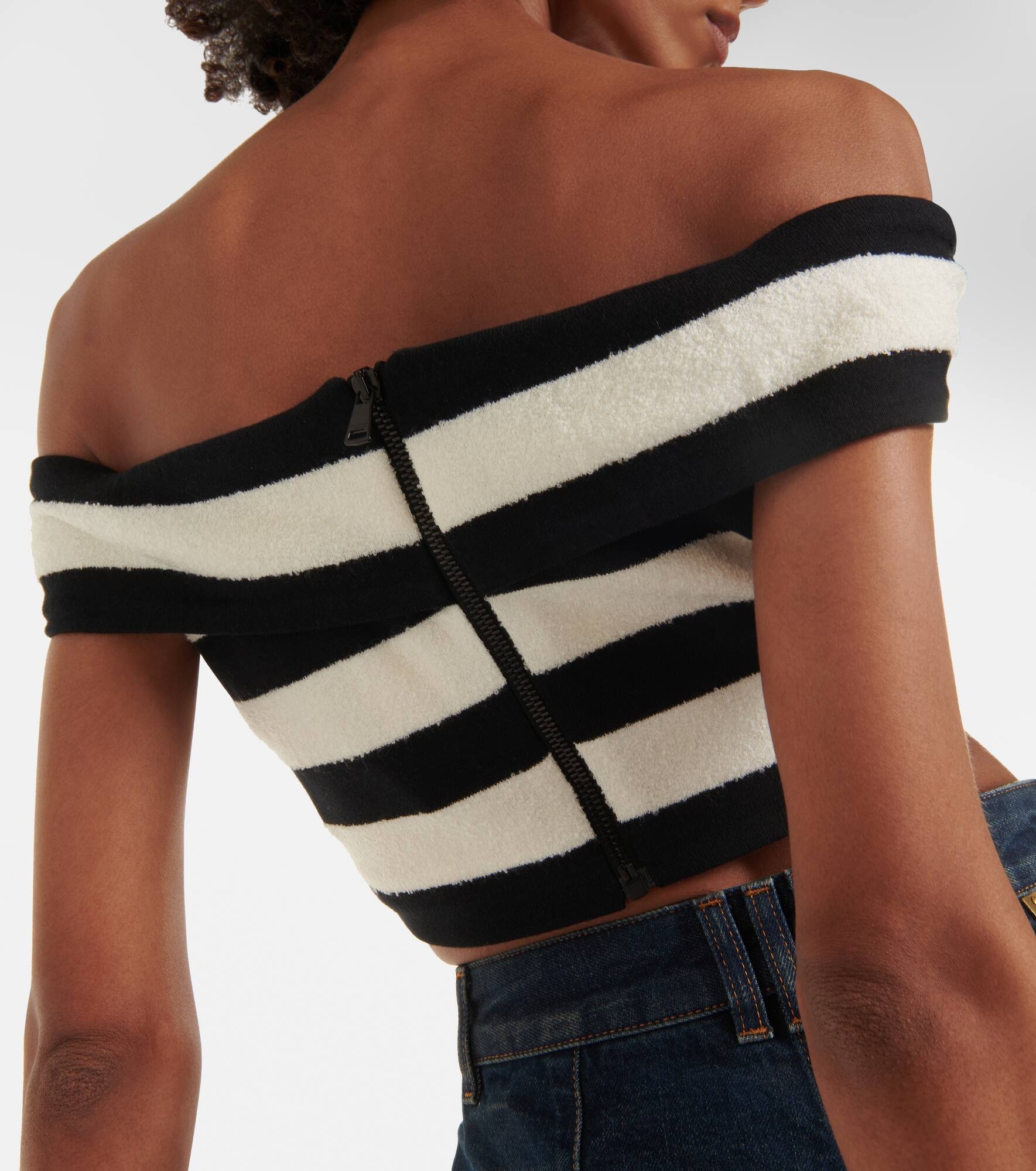 Striped off-shoulder crop top - 5