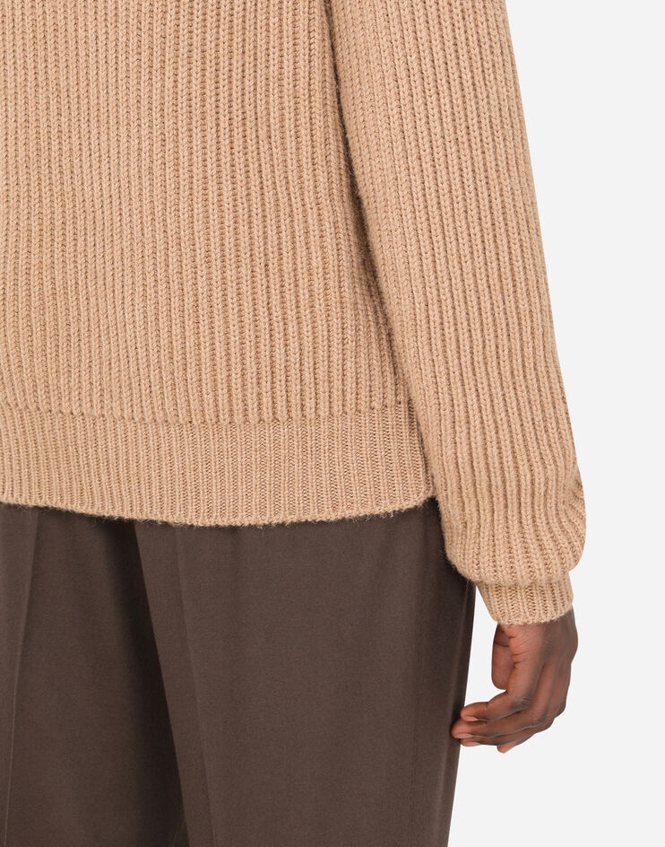 Turtle-neck sweater in camel wool - 5