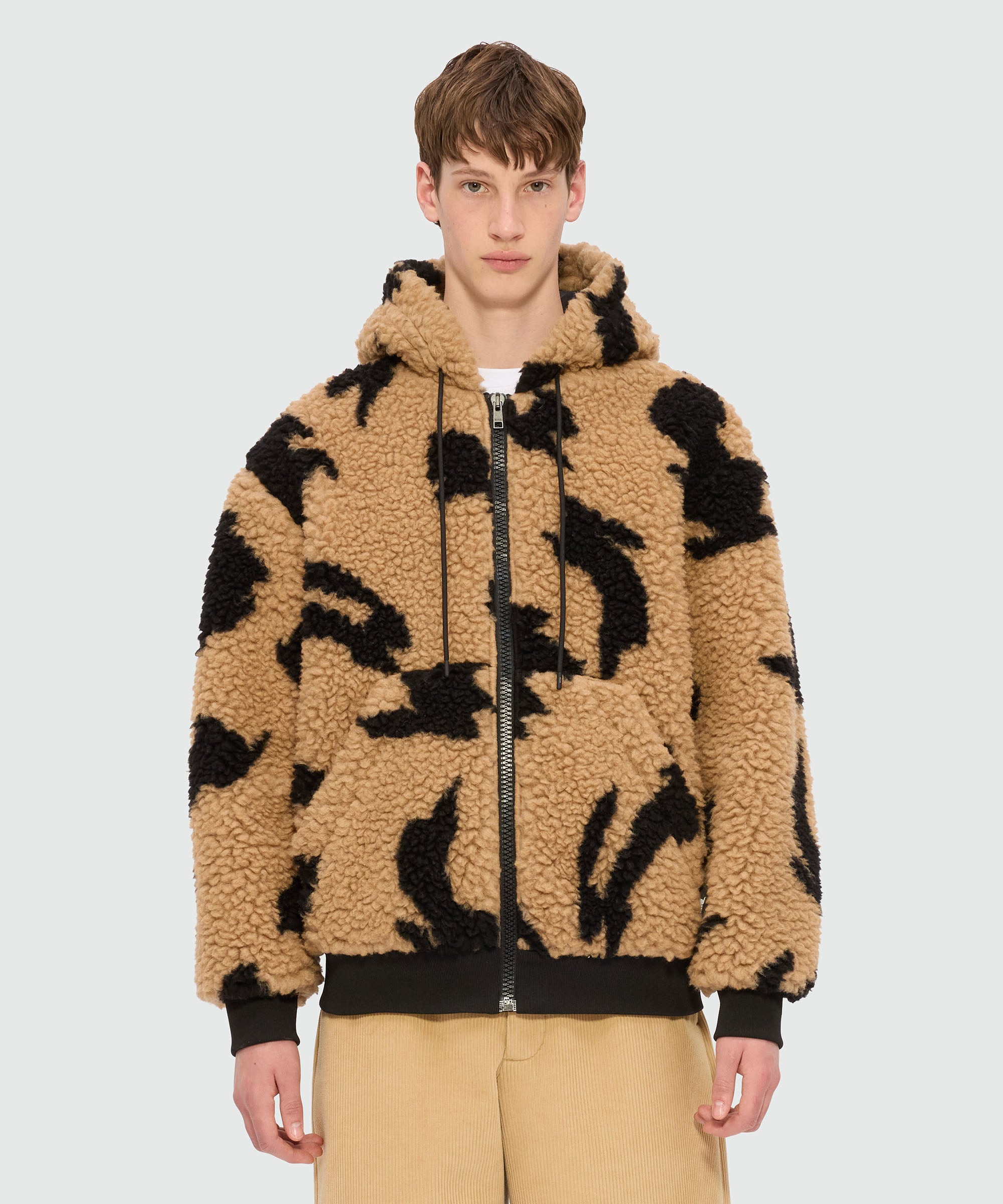 Beige teddy jacket with "Follow the Rabbit®" motif - 2