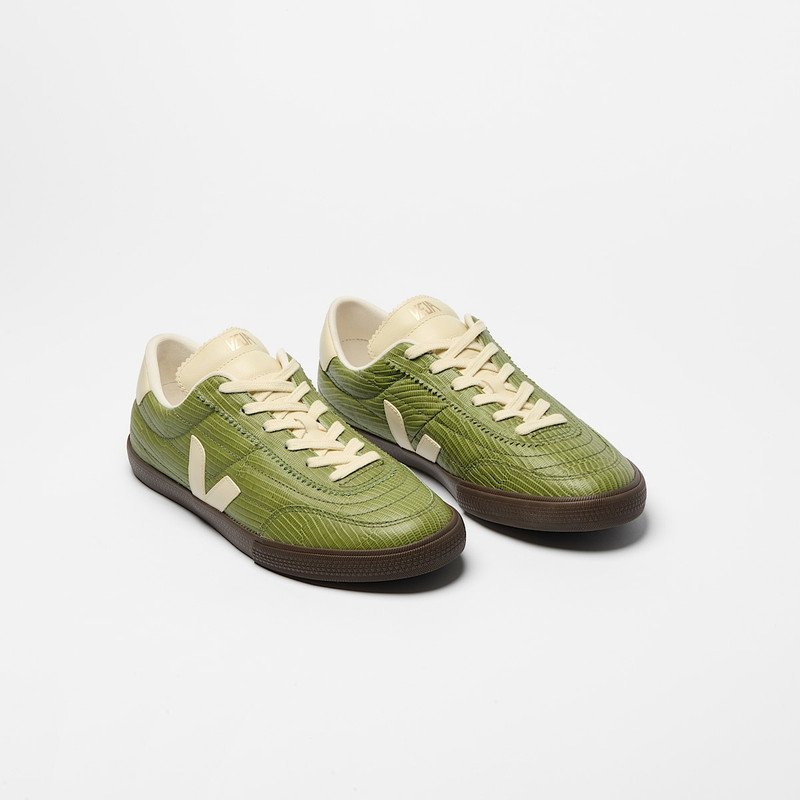 VEJA PANENKA DRAGON LEATHER KIWI outlook