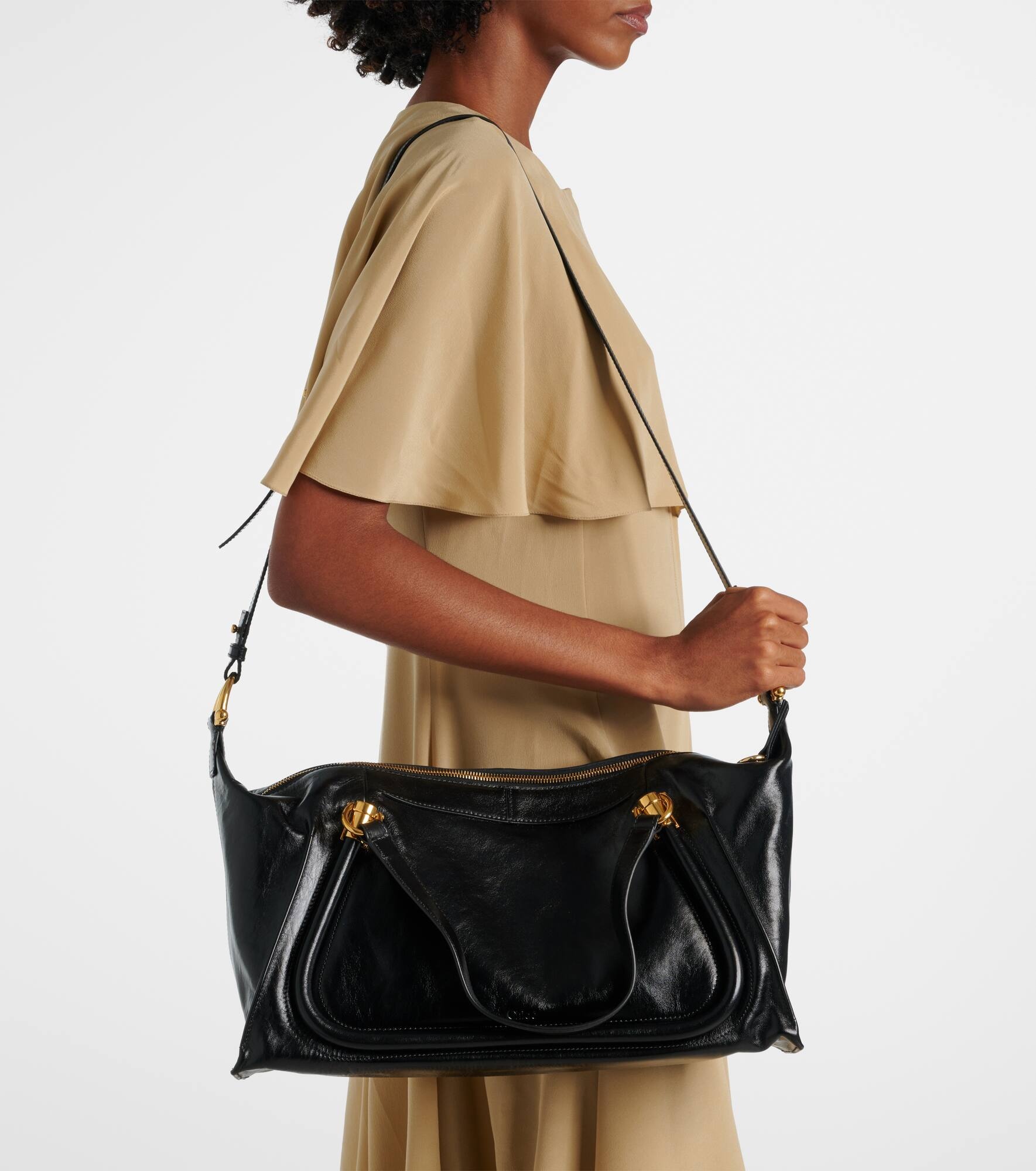 Paraty 24 Medium leather shoulder bag - 2