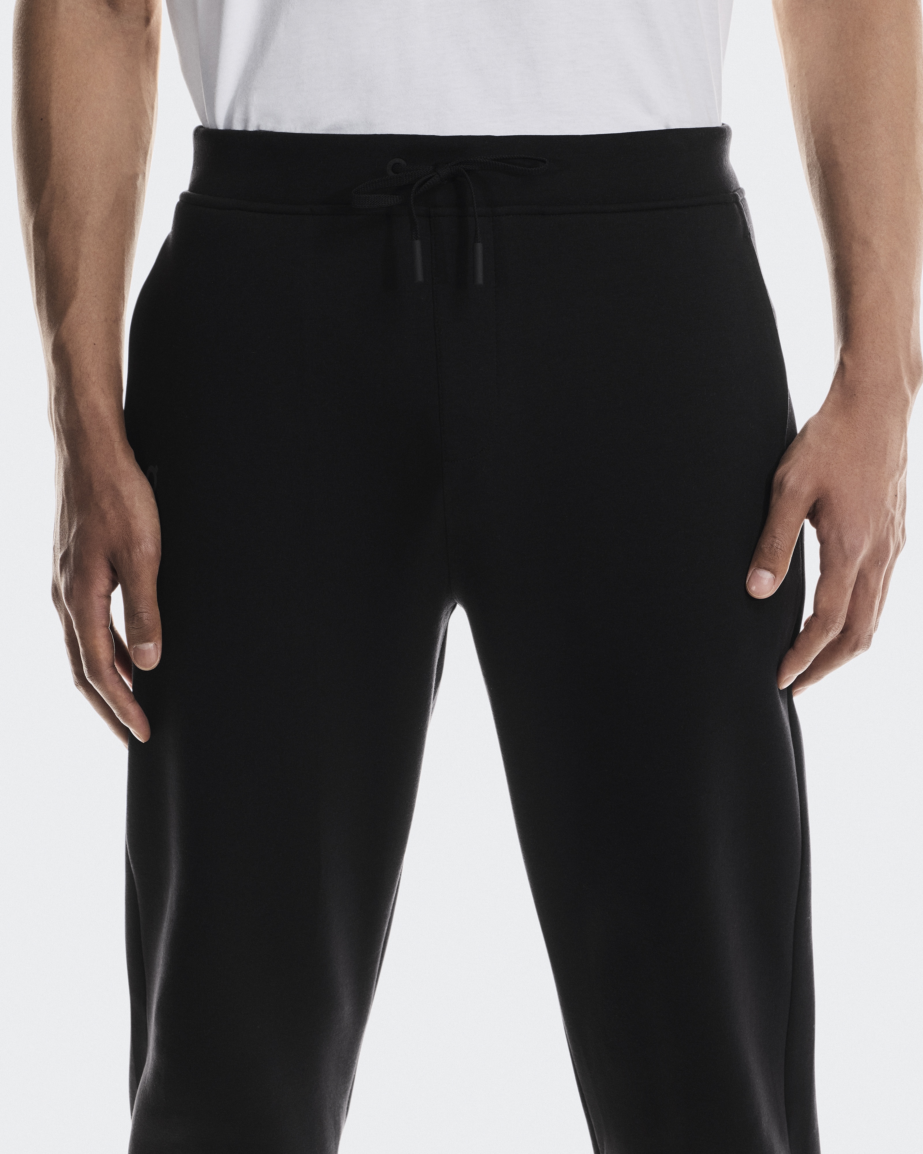 Focus Tech Sweatpants - 4