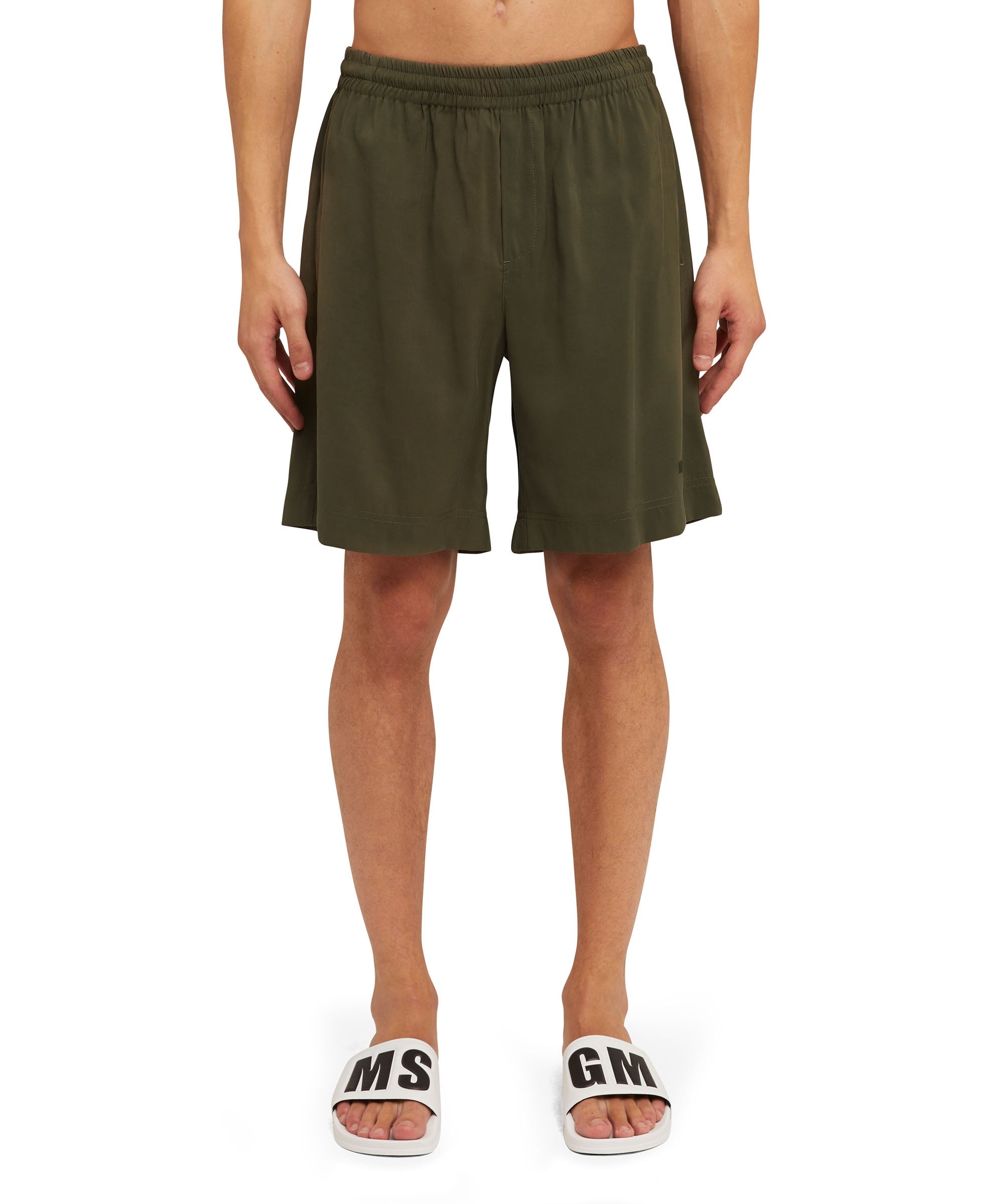 Solid color viscose fluid Bermuda shorts - 2