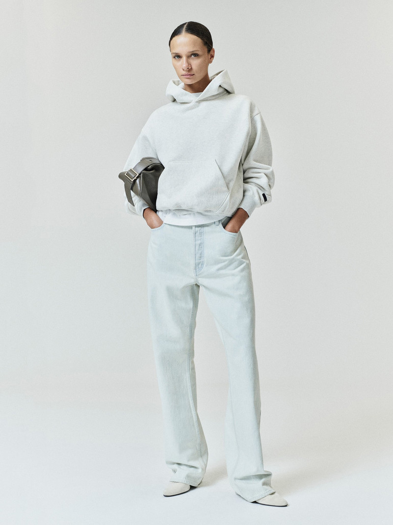Womens Essentials FW26 Classic Hoodie 5