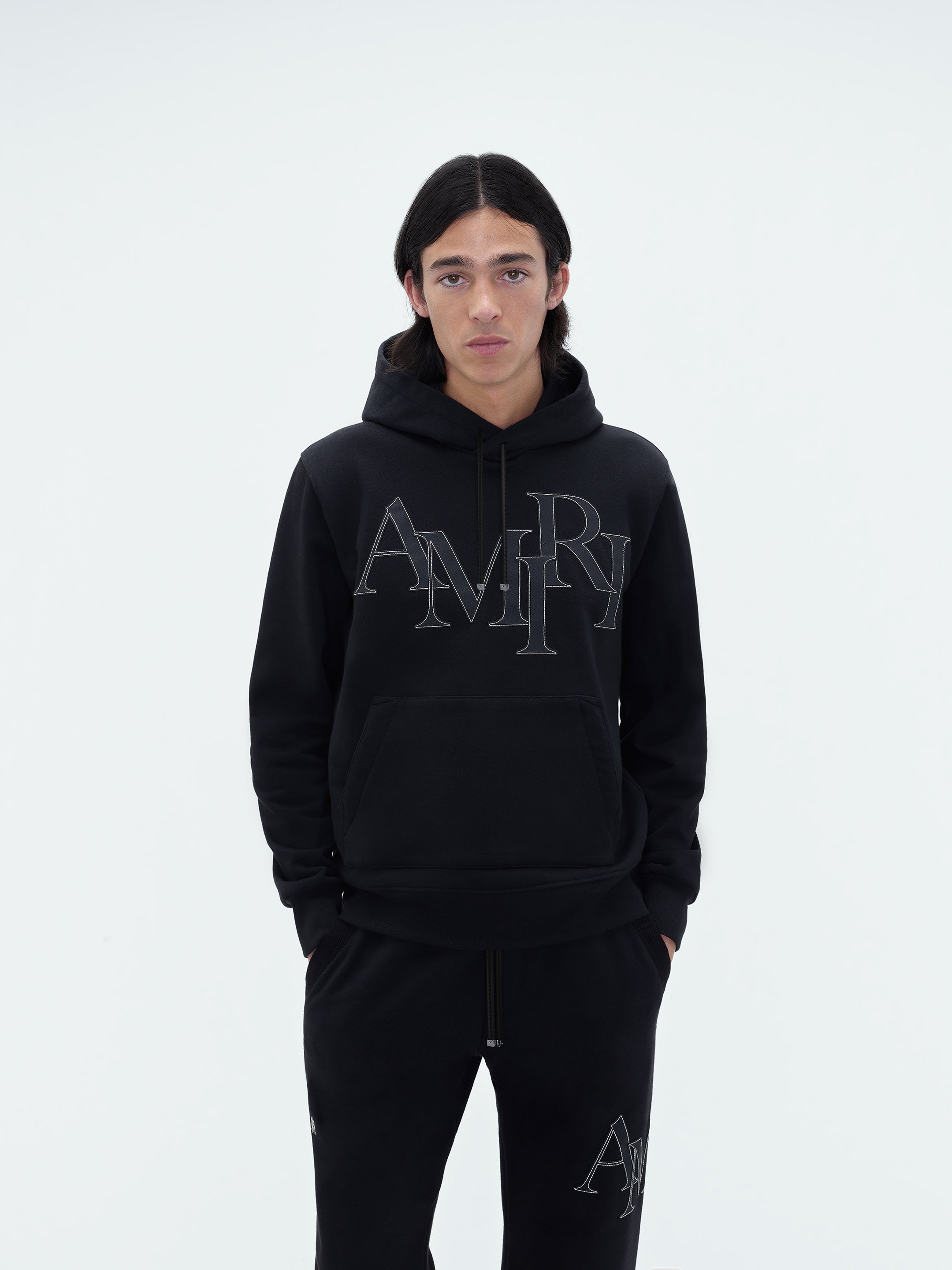 ◆AMIRI◆'AMIRI' Staggered フーディ AMIRI STAGGERED LOGO HOODIE - Black | AMIRI