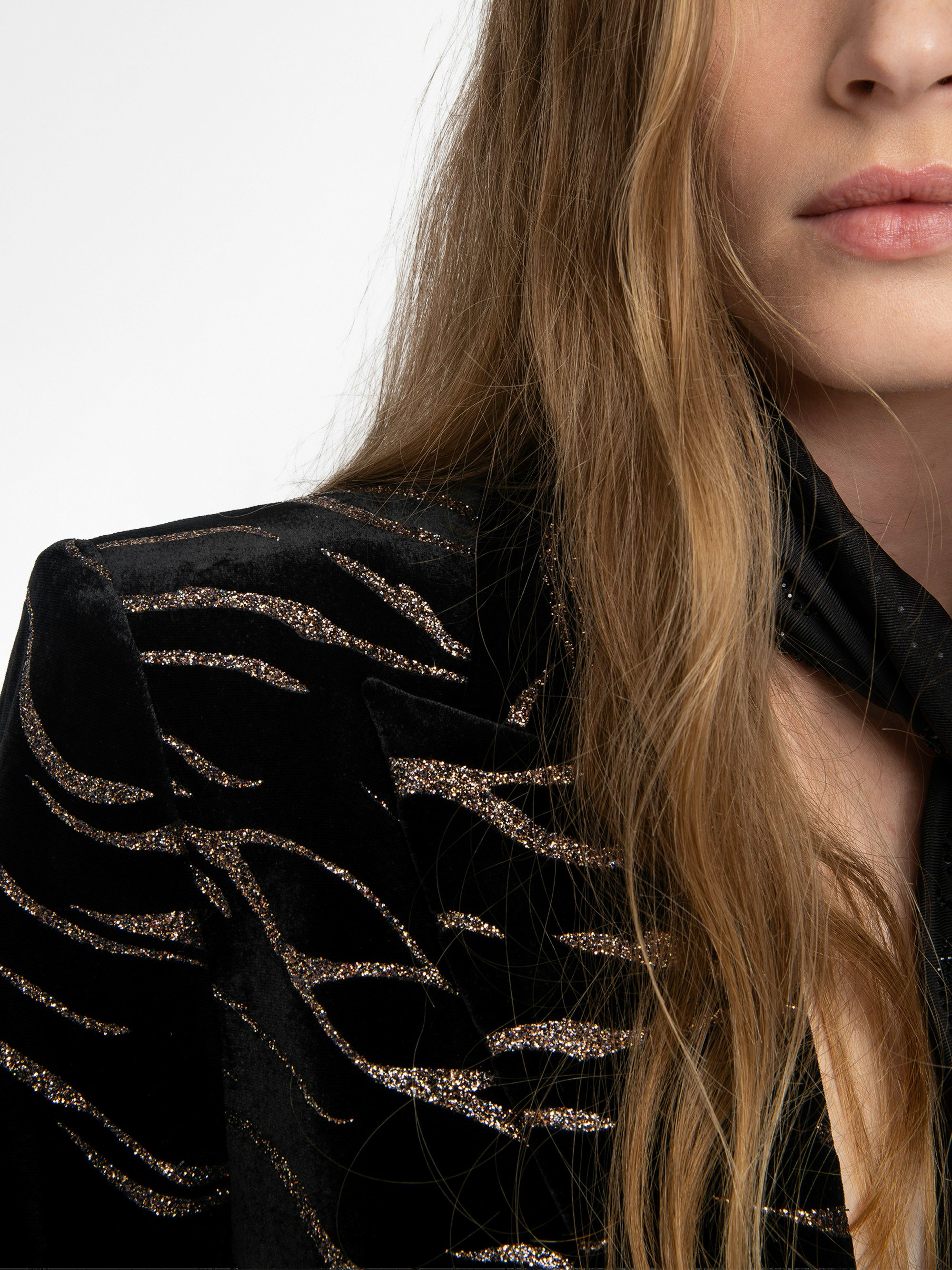 Vavy Velvet Blazer - 6