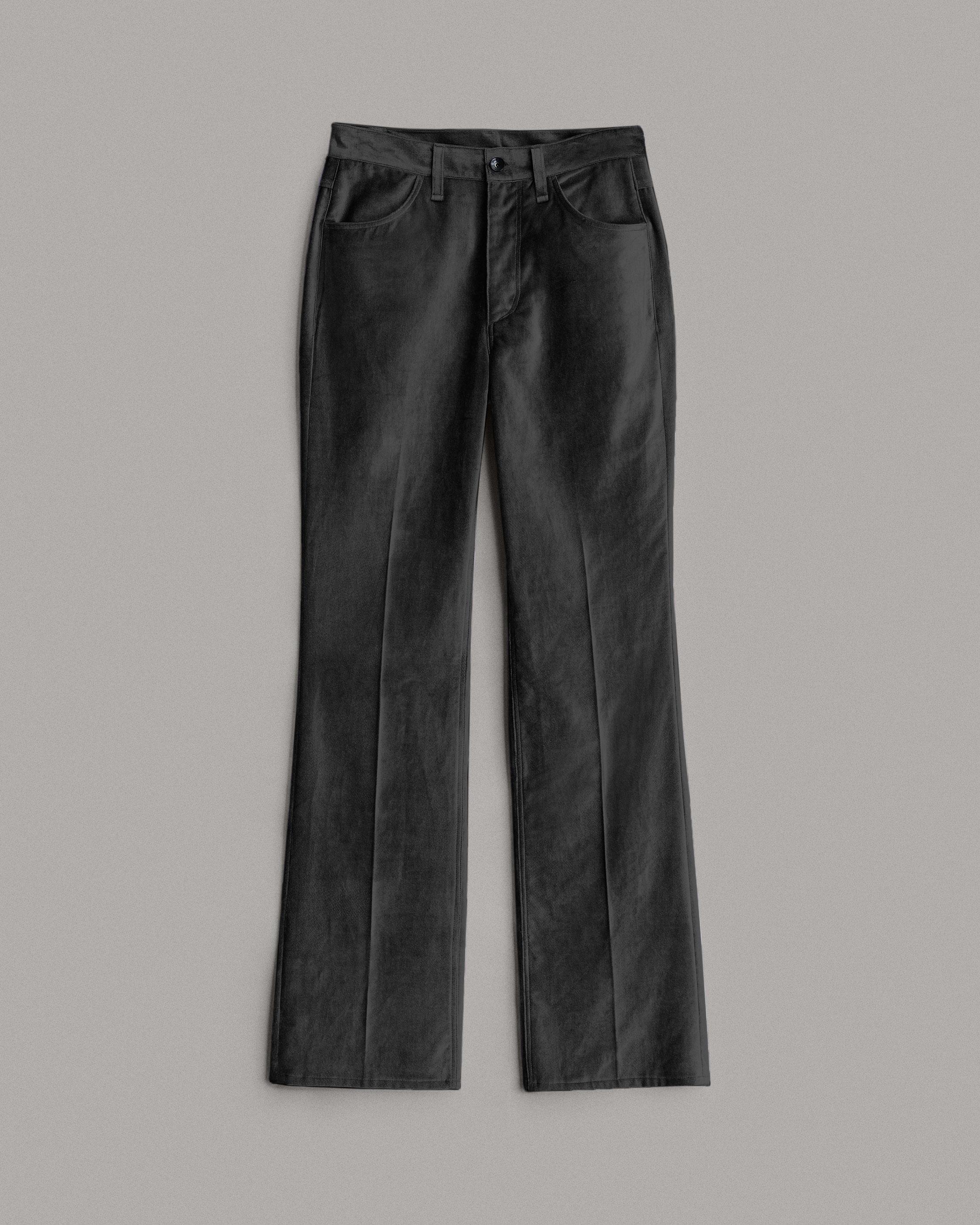 Jacey Velvet Pant
Classic Fit Pant - 1