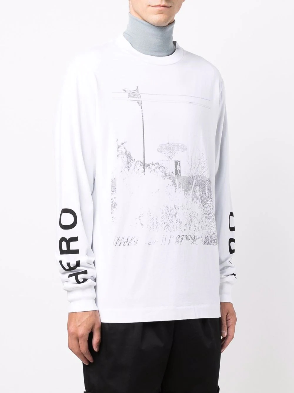 graphic-print long-sleeved T-shirt - 3