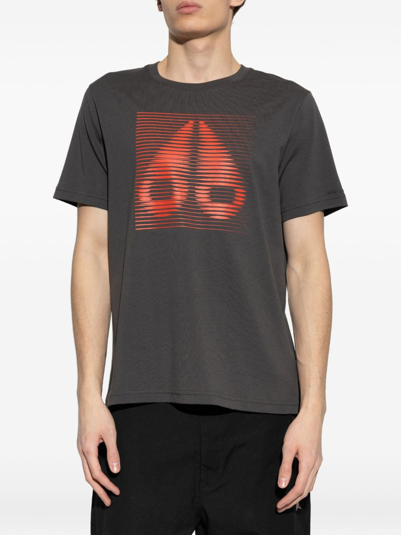 graphic t-shirt 3