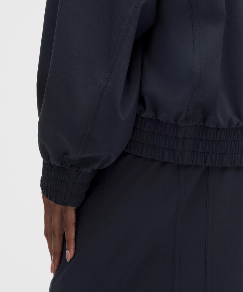 Define Oversized Pullover *Swift 6