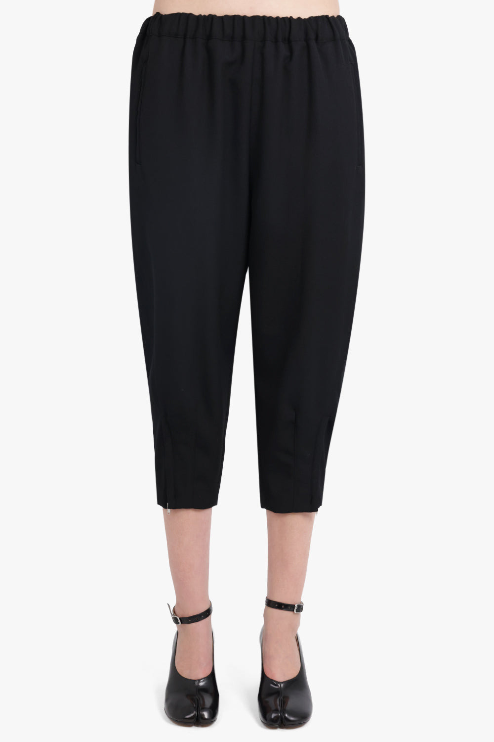 DRAPED RUCHED CROP PANT | BLACK - 3