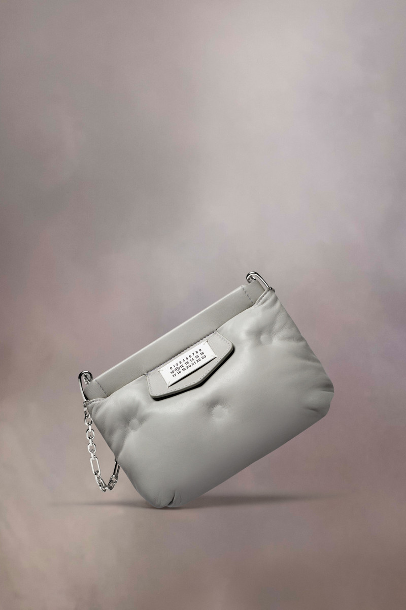 Glam Slam red carpet mini 1