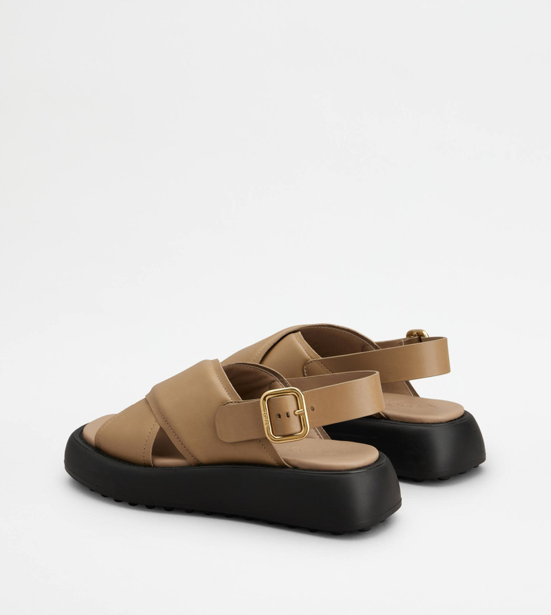 Tod's SANDALS IN LEATHER - BEIGE outlook