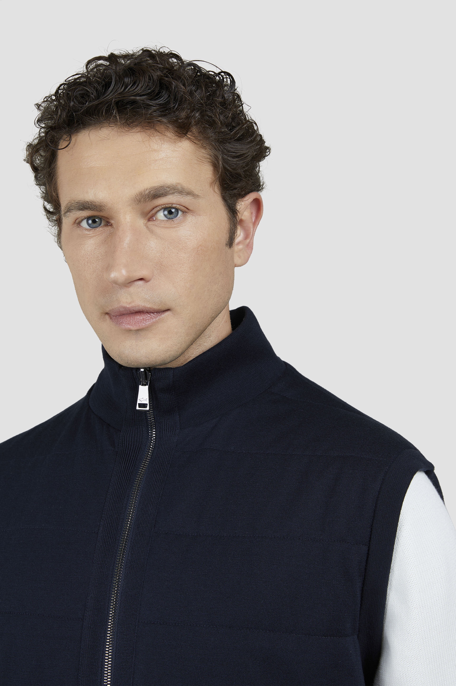 REVERSIBLE VEST IN COTTON, SILK, AND TYPHOON® PLATINUM - 4
